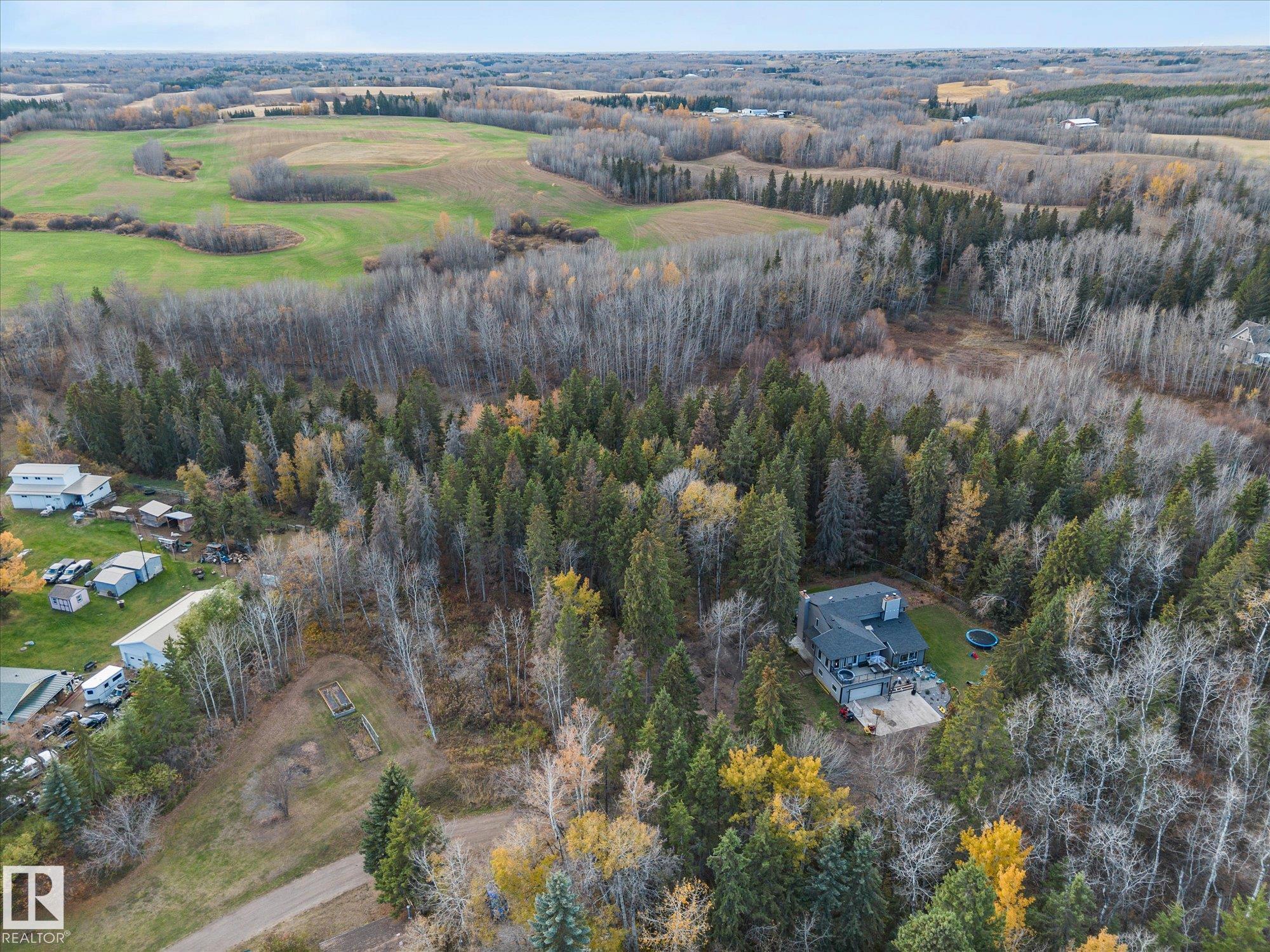 Photo 7 at 22 - 52420 Rge Road 13, Meadow Run Estates, Rural Parkland County