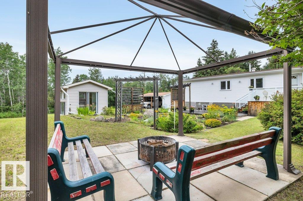 Photo 8 at 24-51213 Rge Rd 261, Silver Bell Heights, Rural Parkland County