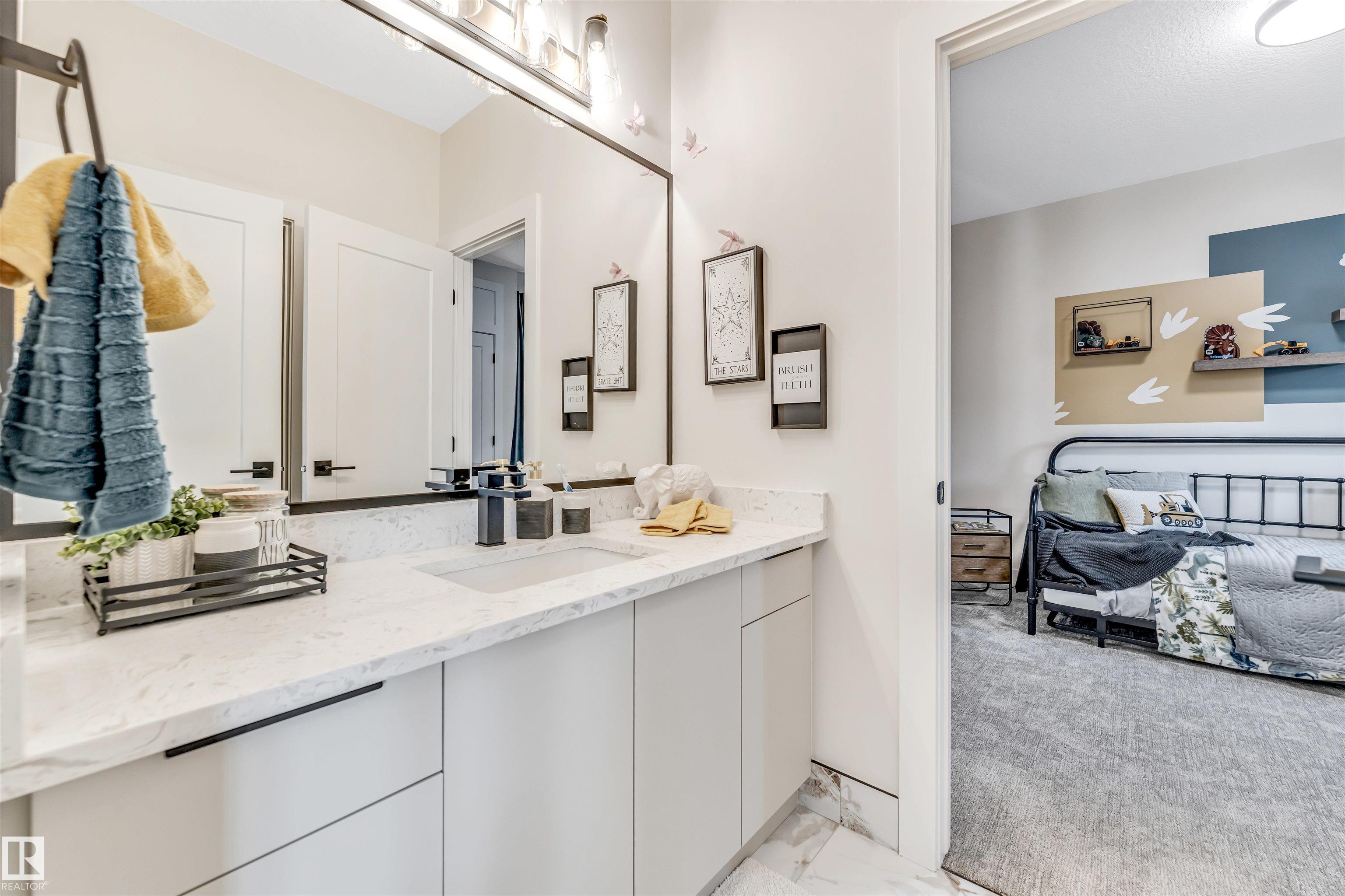 Photo 38 at 7663 Kimiwan Crescent SW, Keswick, Edmonton