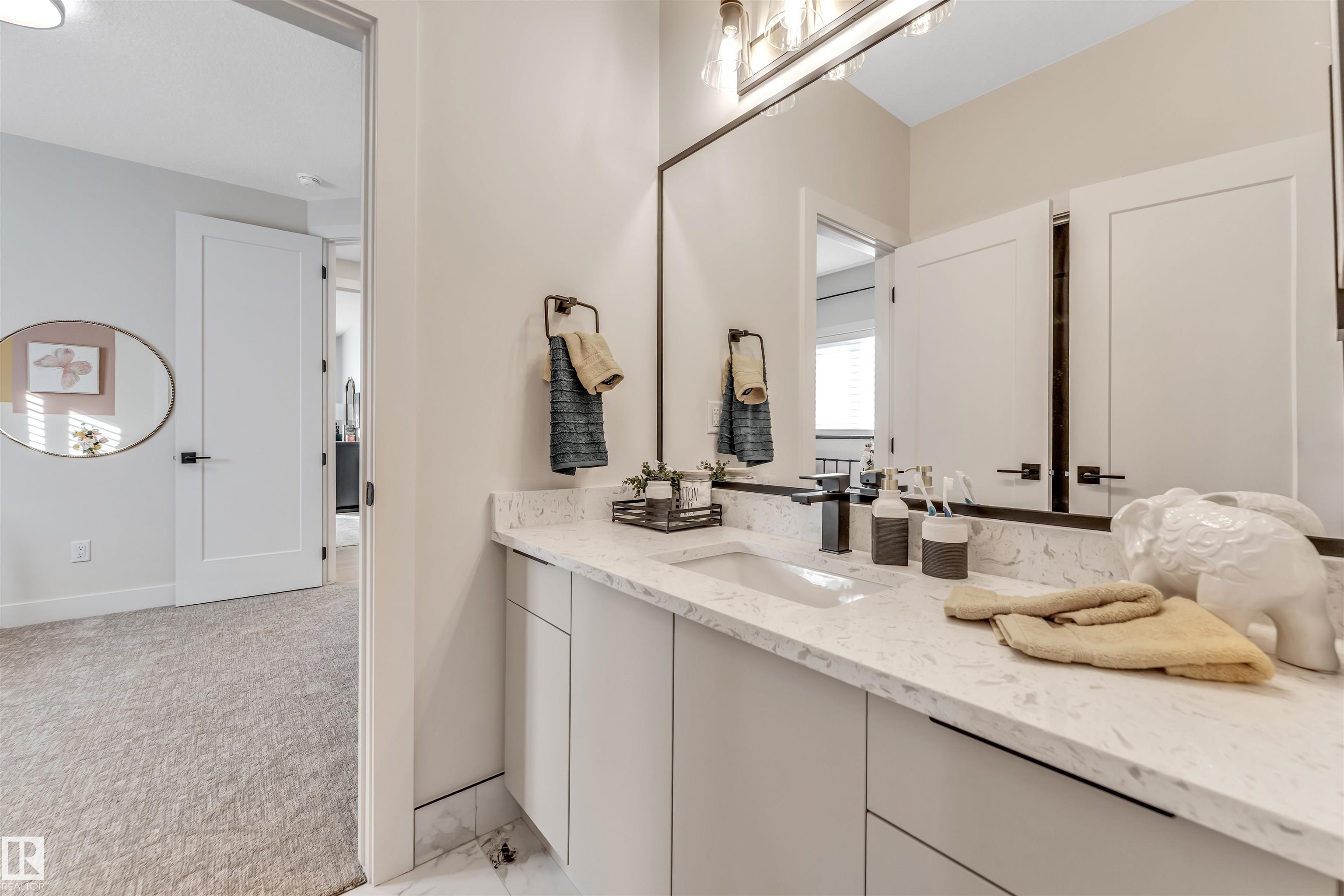 Photo 39 at 7663 Kimiwan Crescent SW, Keswick, Edmonton