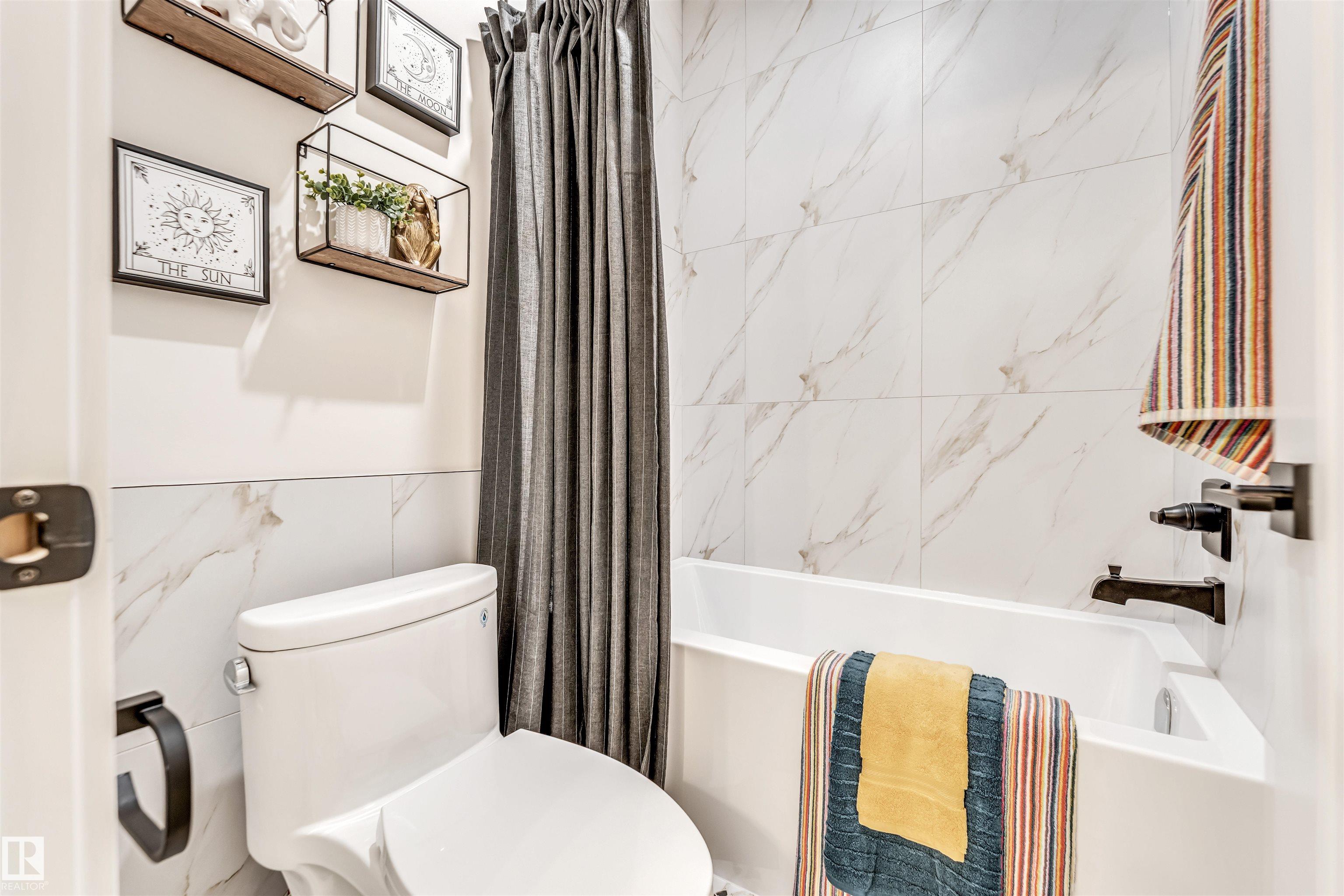 Photo 40 at 7663 Kimiwan Crescent SW, Keswick, Edmonton