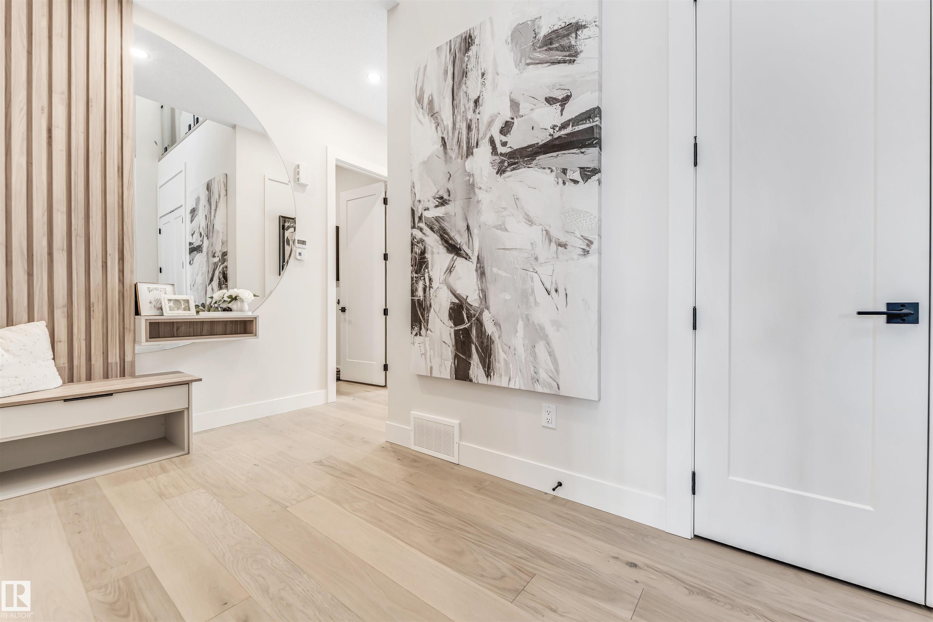 Photo 6 at 7663 Kimiwan Crescent SW, Keswick, Edmonton