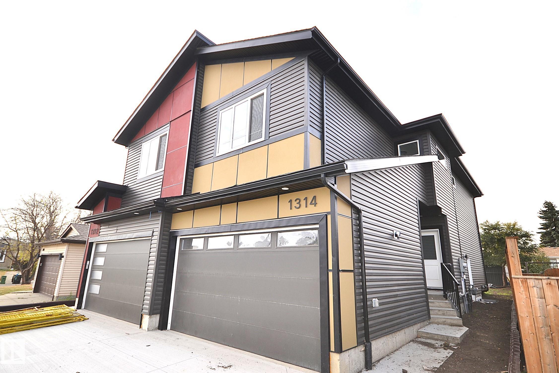 Photo 2 at 1314 35 Street NW, Crawford Plains, Edmonton