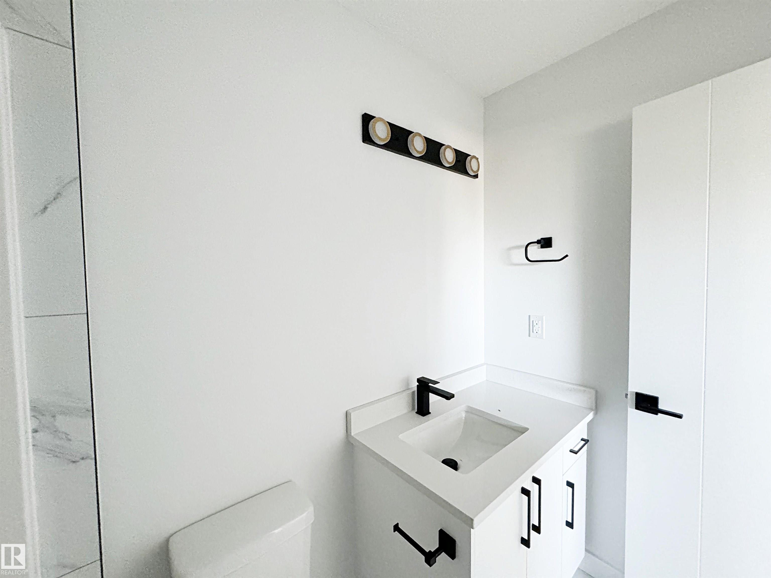 Photo 39 at 1314 35 Street NW, Crawford Plains, Edmonton