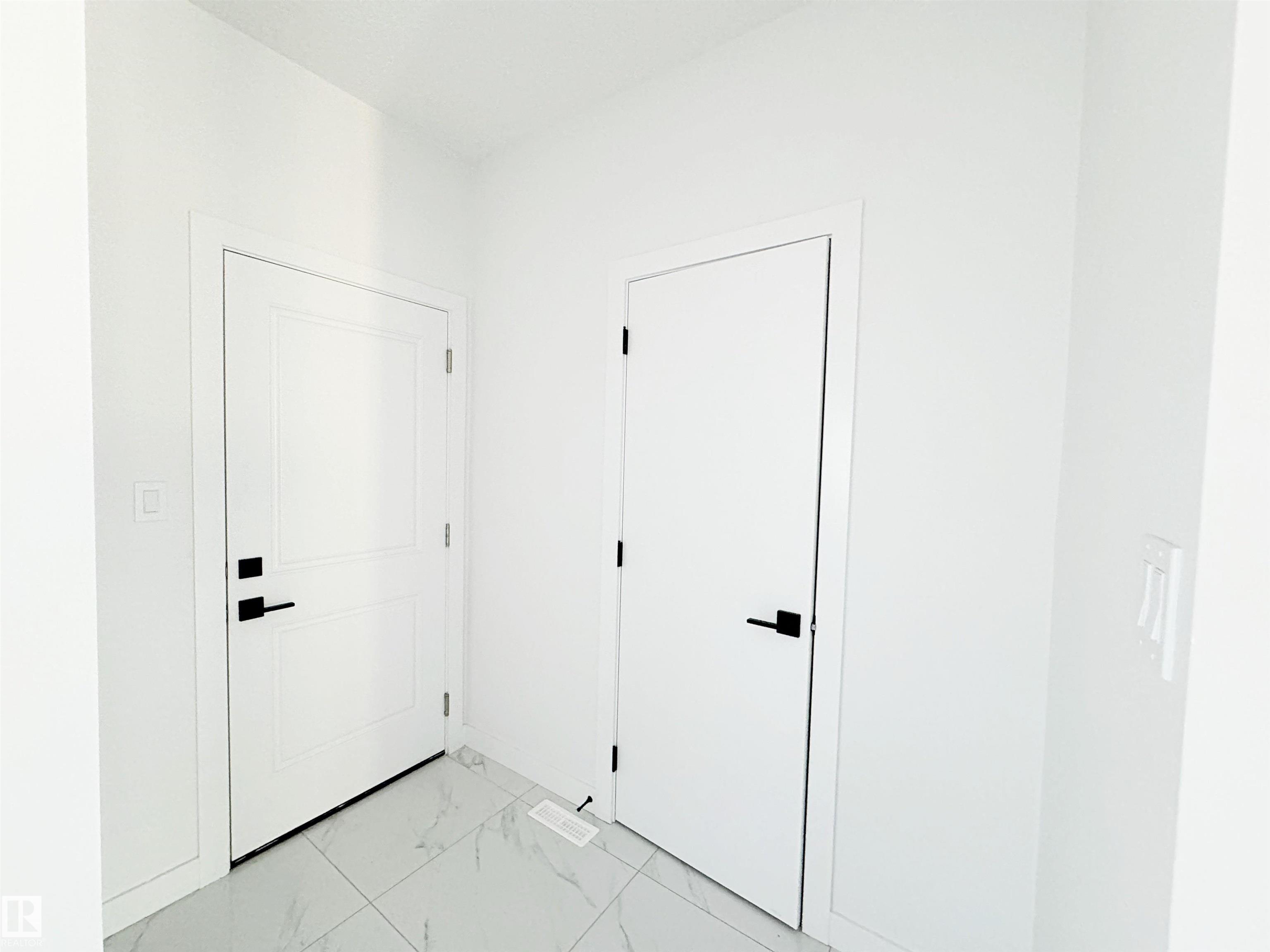 Photo 6 at 1314 35 Street NW, Crawford Plains, Edmonton