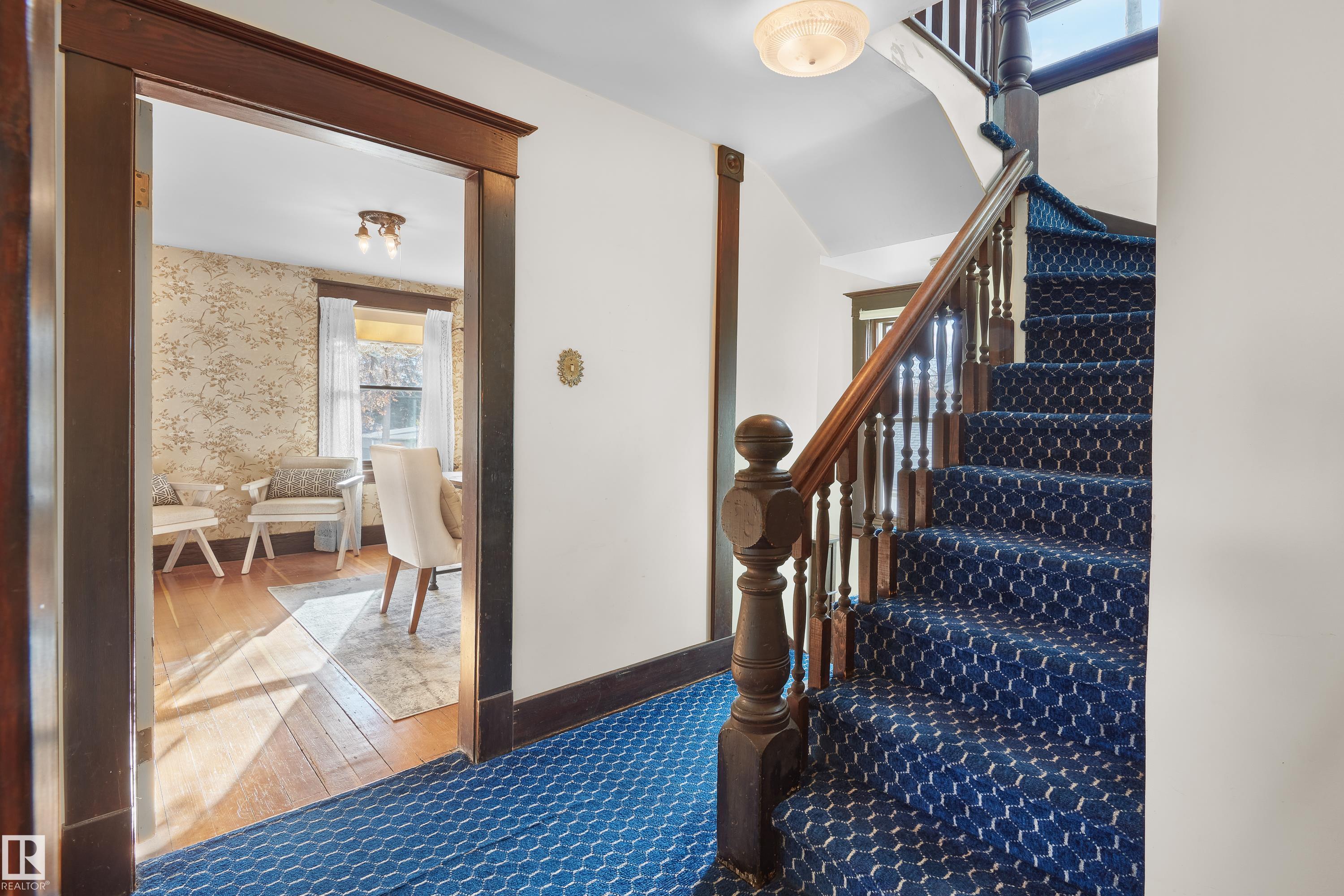 Photo 11 at 12614 106 Avenue NW, Westmount, Edmonton