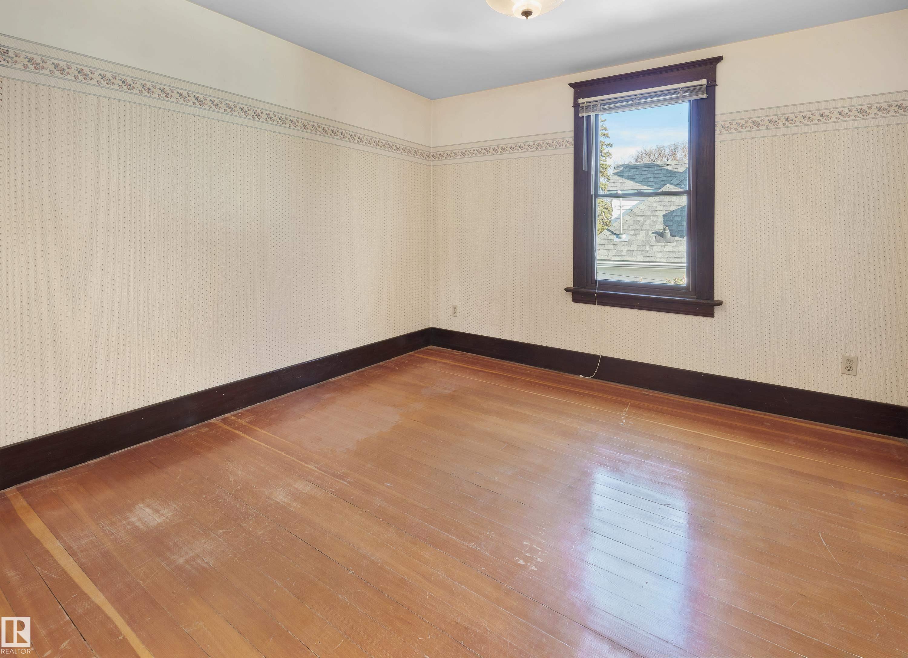 Photo 25 at 12614 106 Avenue NW, Westmount, Edmonton