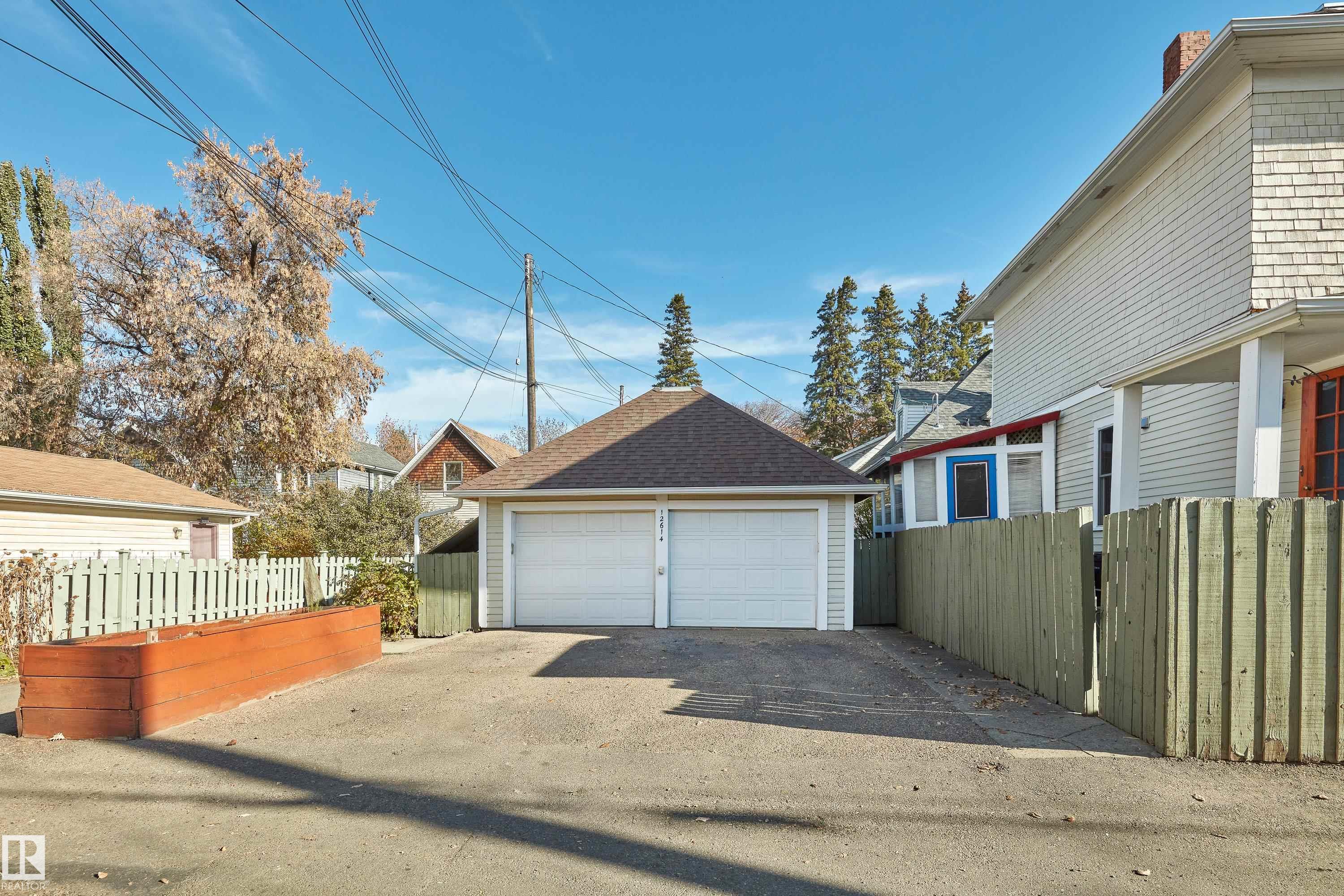 Photo 42 at 12614 106 Avenue NW, Westmount, Edmonton