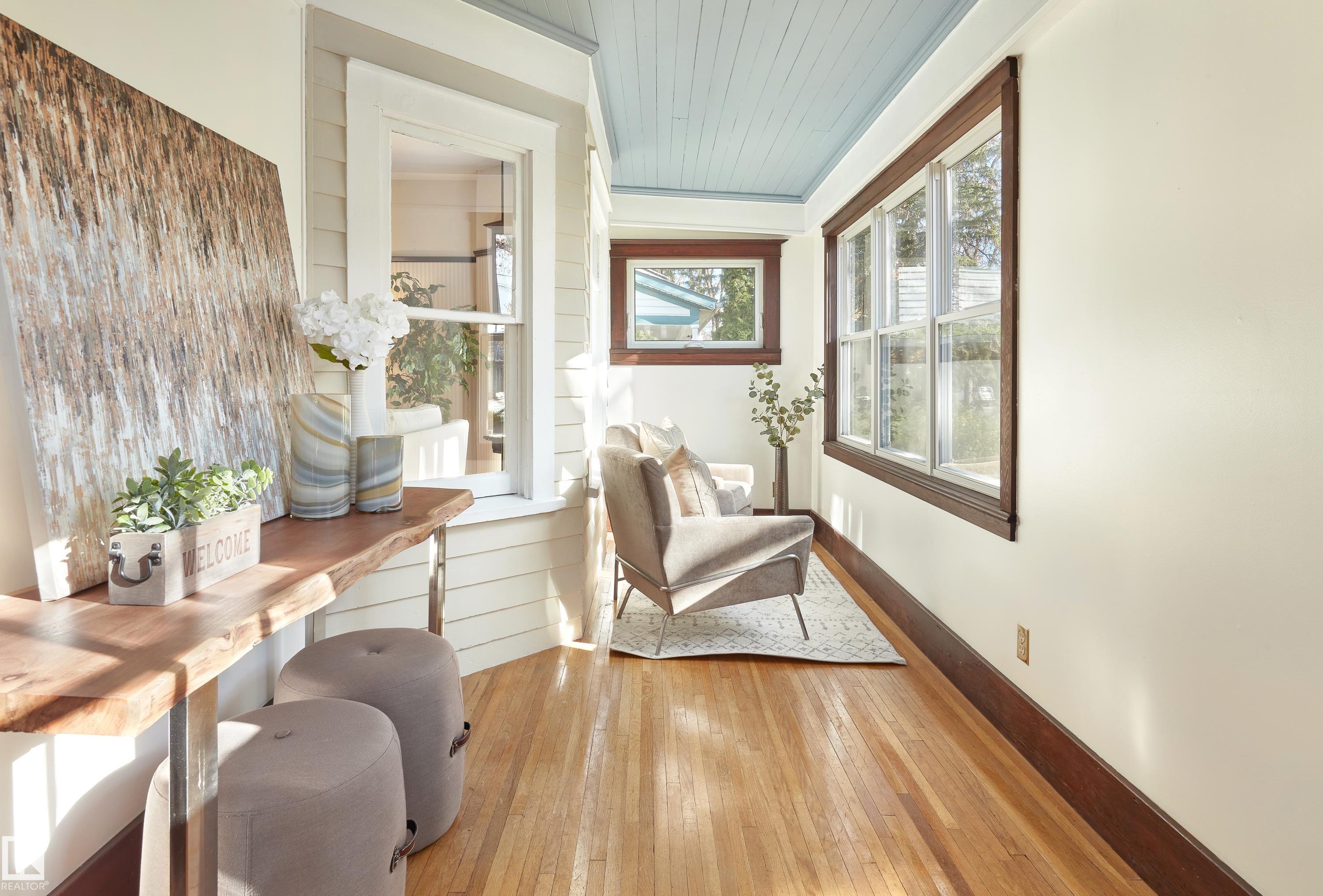 Photo 8 at 12614 106 Avenue NW, Westmount, Edmonton