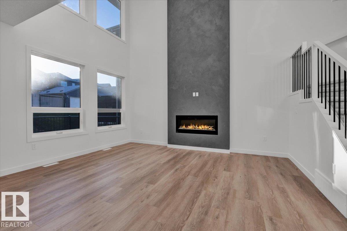 Photo 18 at 1115 Gyrfalcon Crescent NW, Hawks Ridge, Edmonton