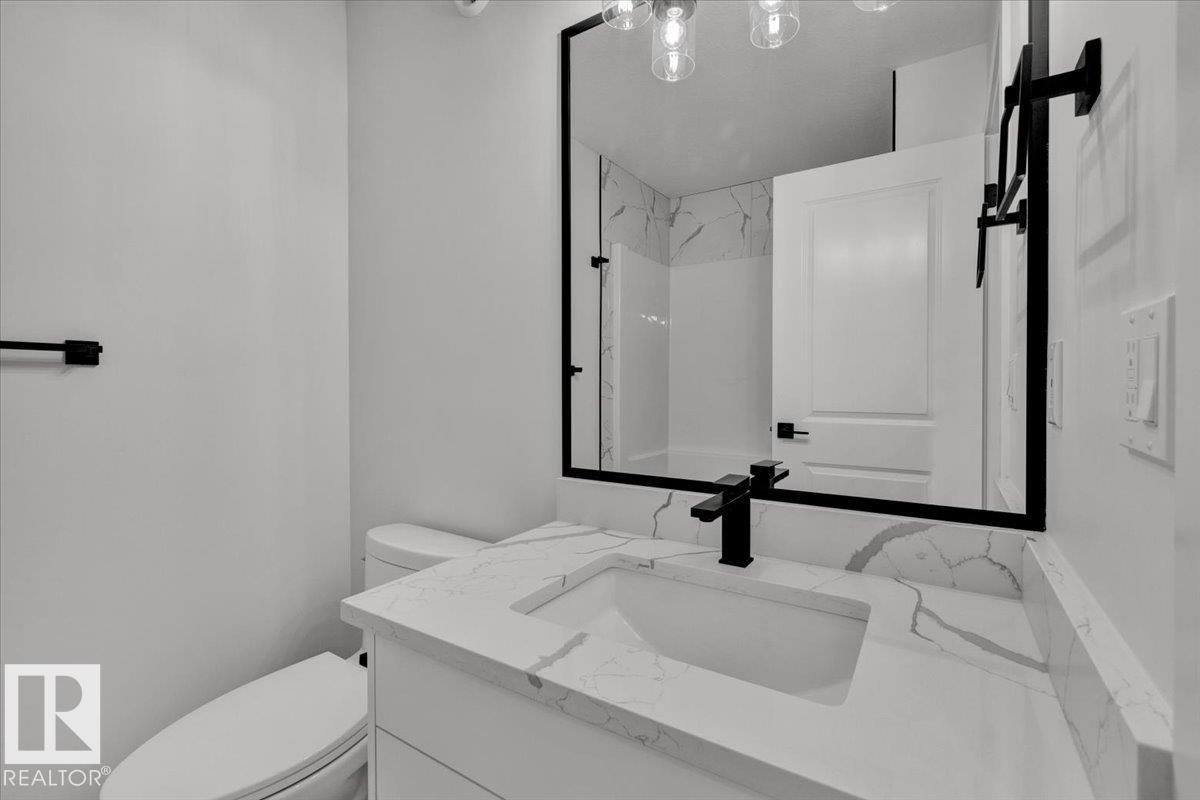 Photo 36 at 1115 Gyrfalcon Crescent NW, Hawks Ridge, Edmonton