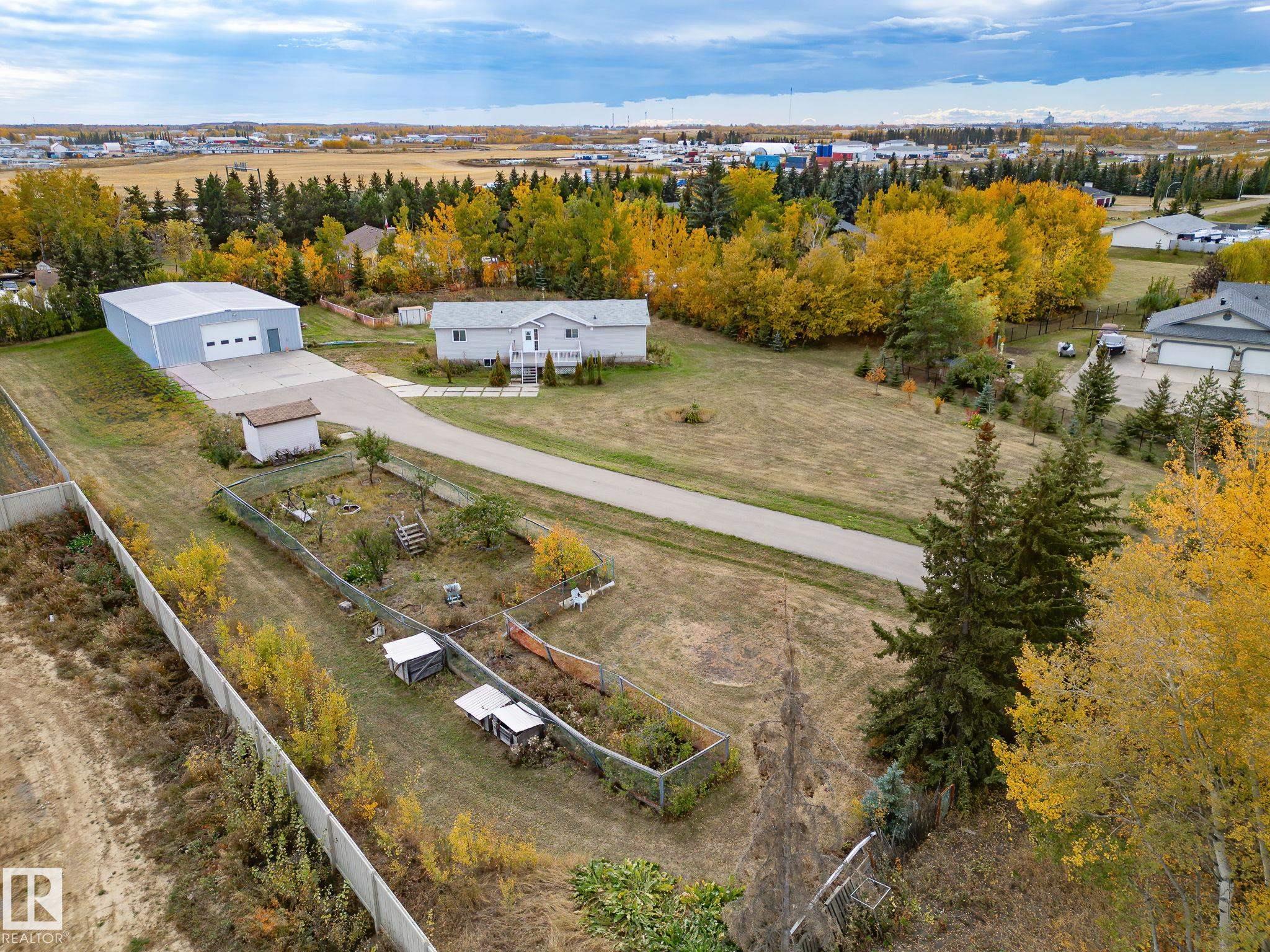 Photo 11 at 22311 119 Avenue NW, Kinglet Gardens, Edmonton