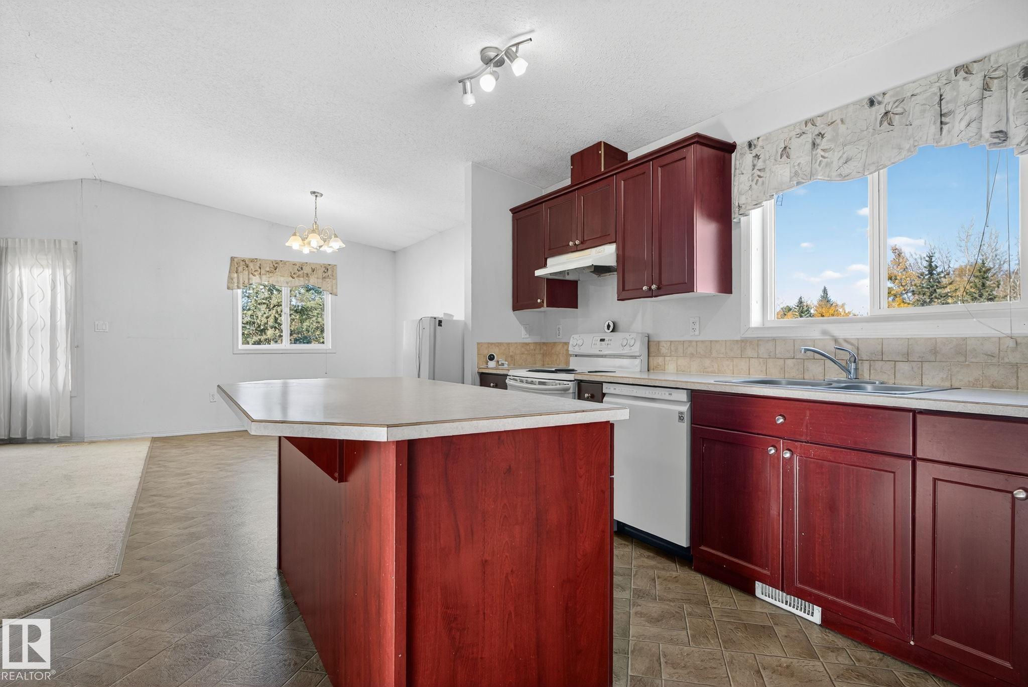 Photo 27 at 22311 119 Avenue NW, Kinglet Gardens, Edmonton