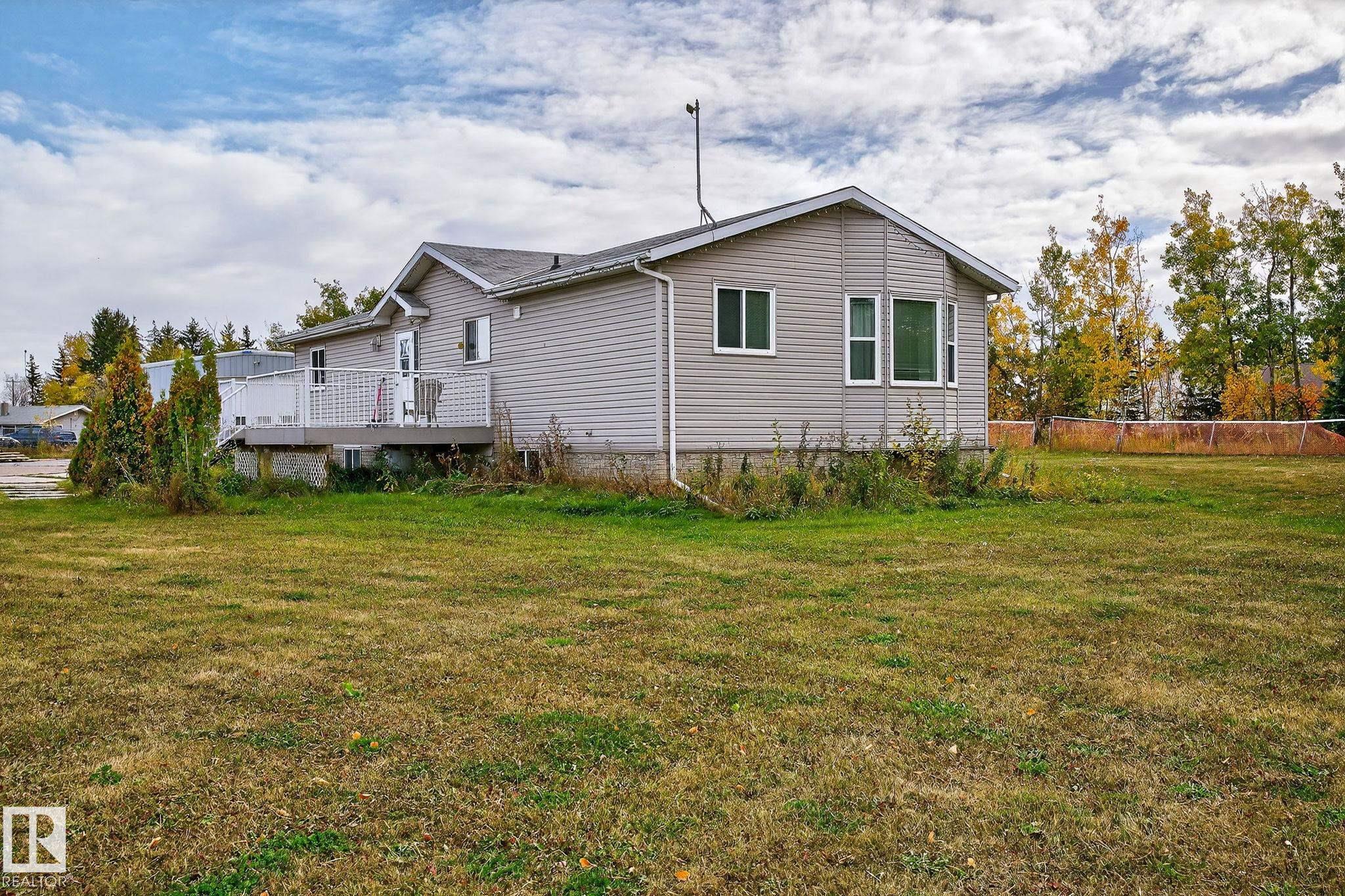Photo 4 at 22311 119 Avenue NW, Kinglet Gardens, Edmonton