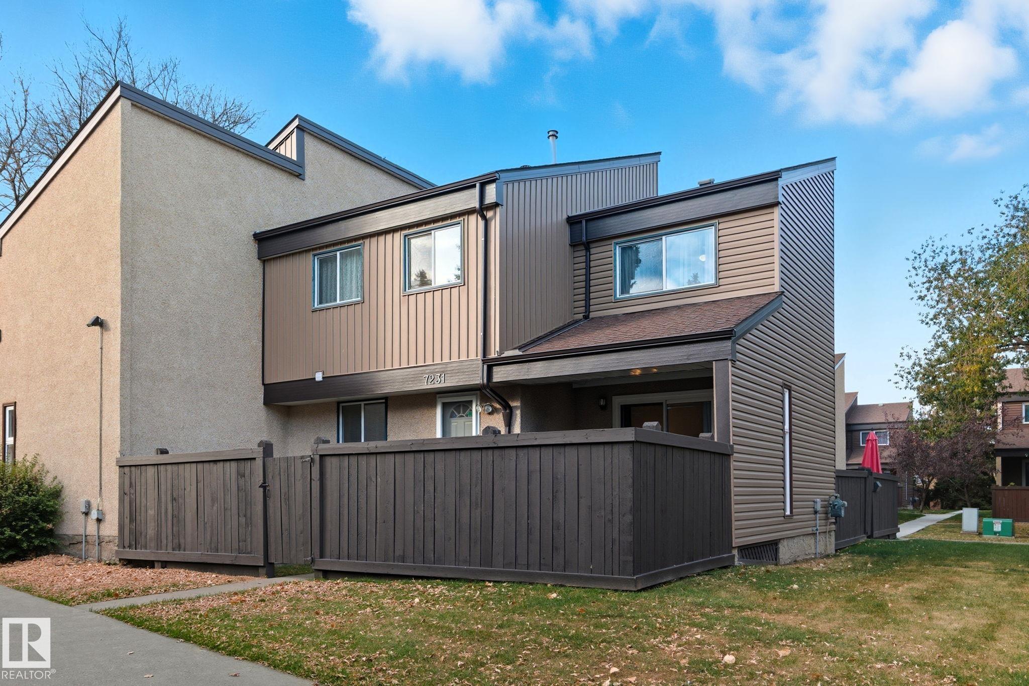 Photo 2 at 7231 180 Street NW, Lymburn, Edmonton