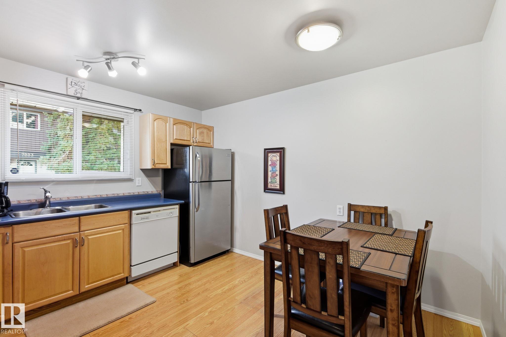 Photo 14 at 7231 180 Street NW, Lymburn, Edmonton