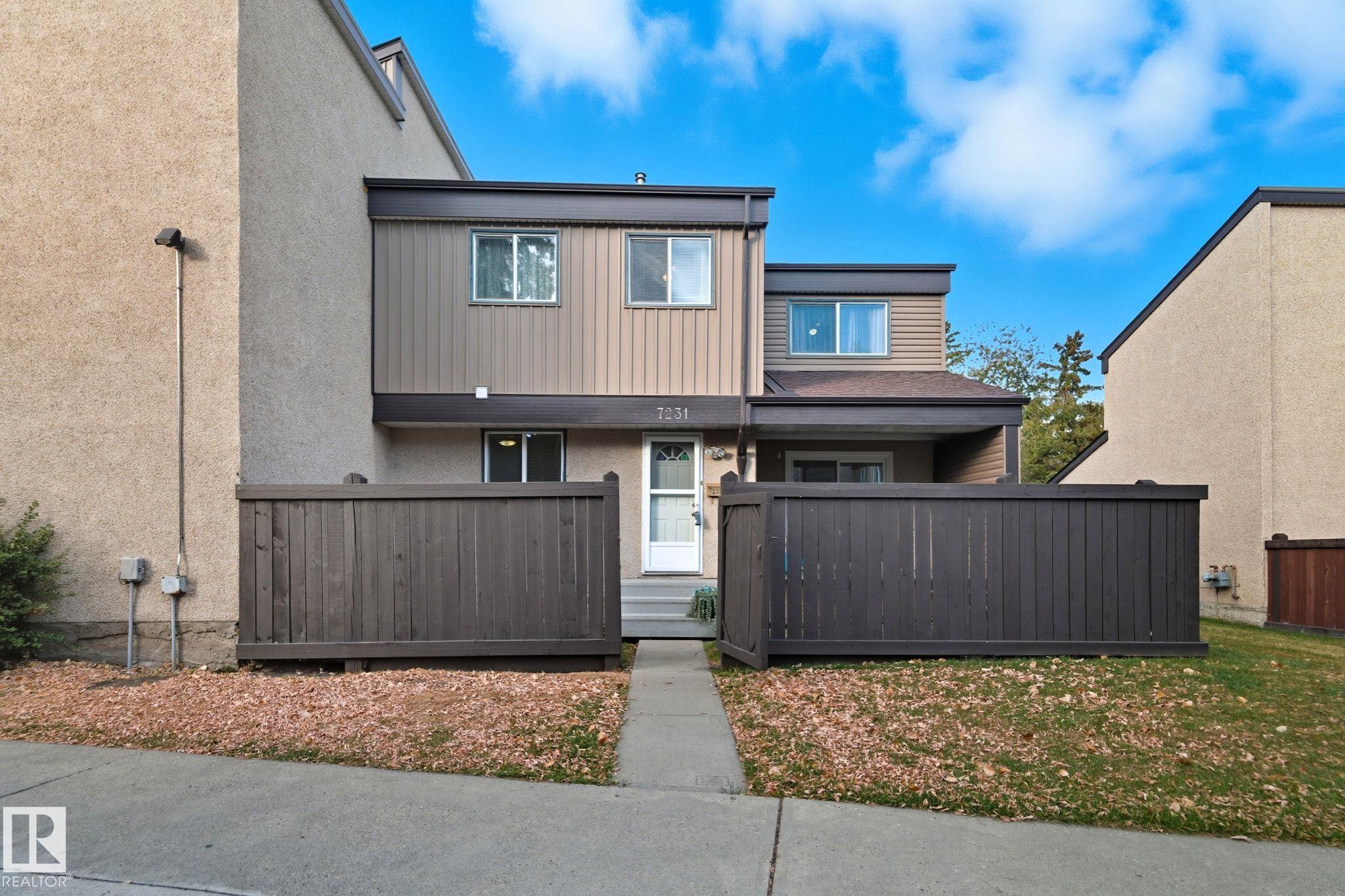Photo 3 at 7231 180 Street NW, Lymburn, Edmonton