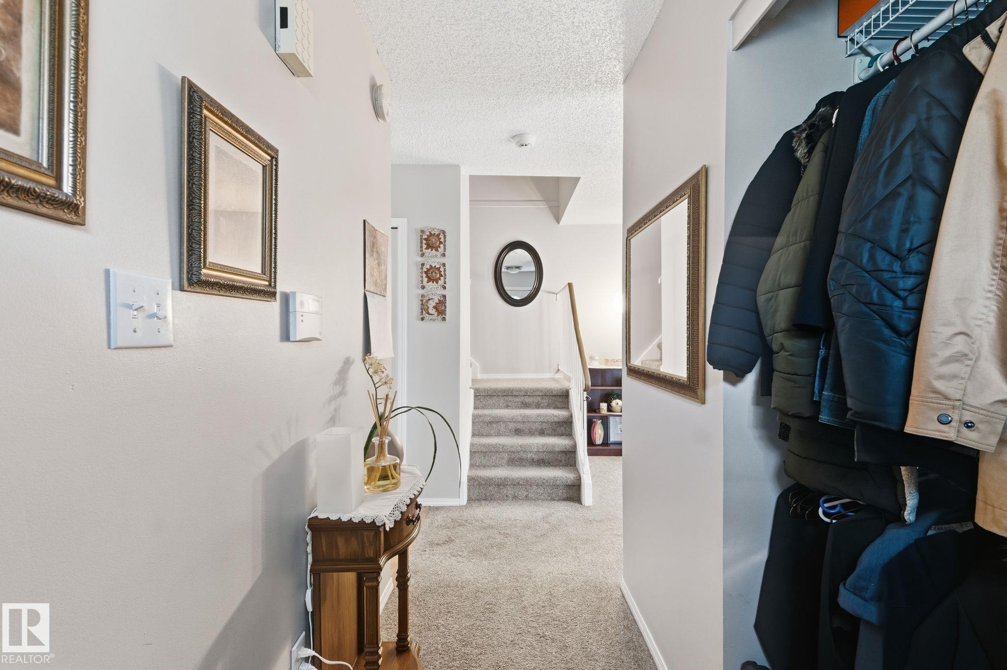 Photo 6 at 7231 180 Street NW, Lymburn, Edmonton