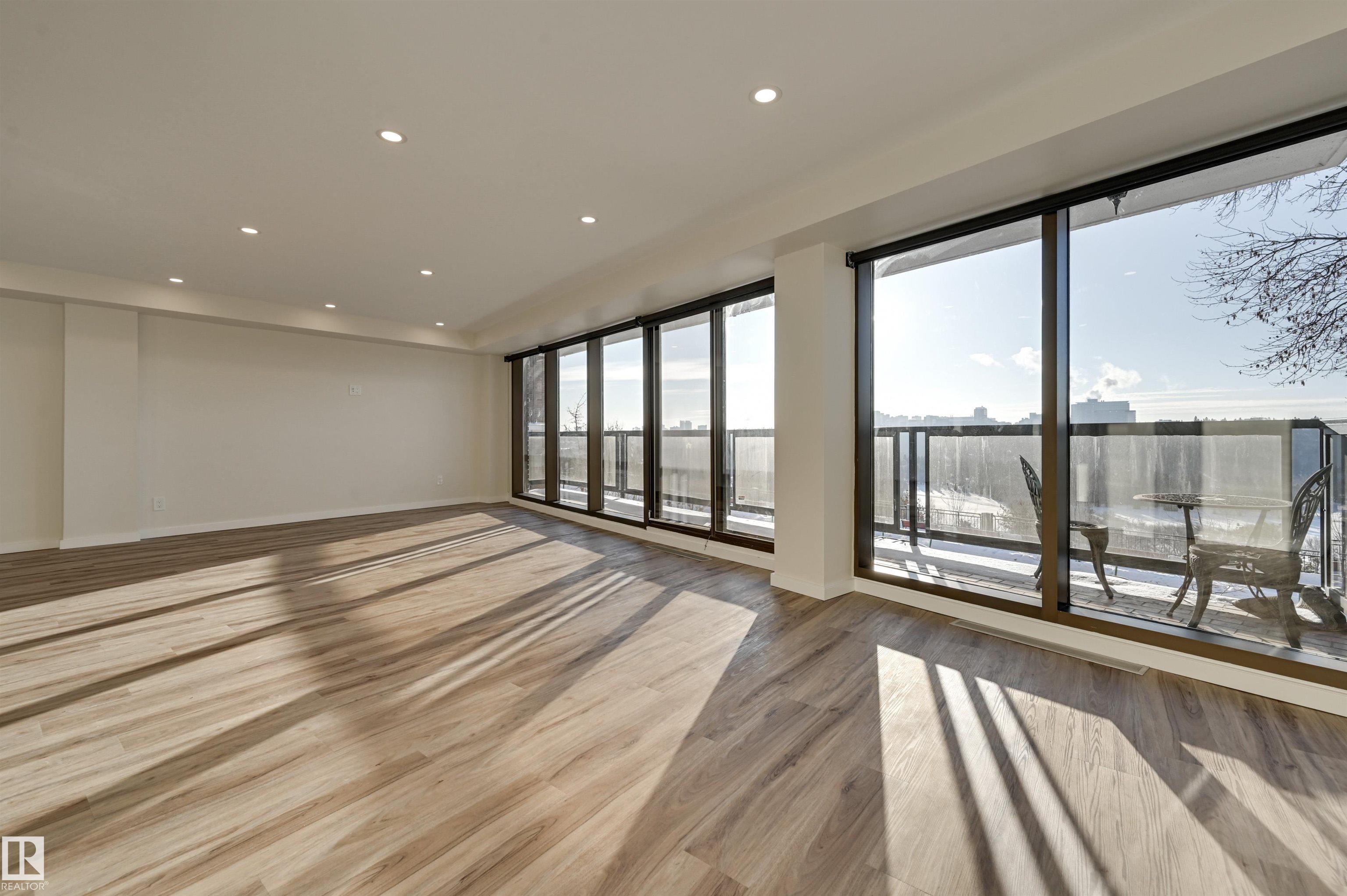 Photo 12 at 11960 100 Avenue NW, Wîhkwêntôwin, Edmonton