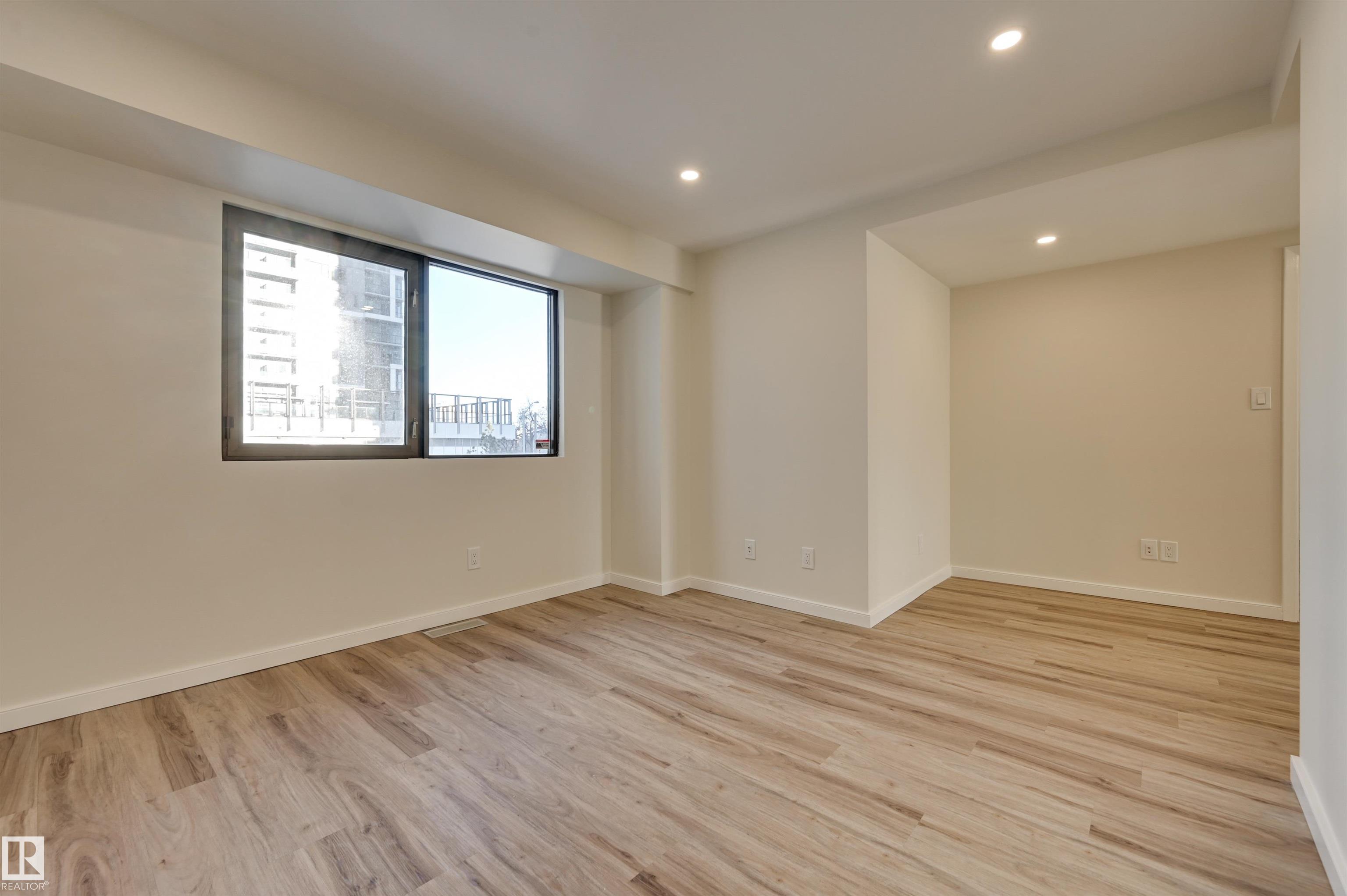 Photo 25 at 11960 100 Avenue NW, Wîhkwêntôwin, Edmonton