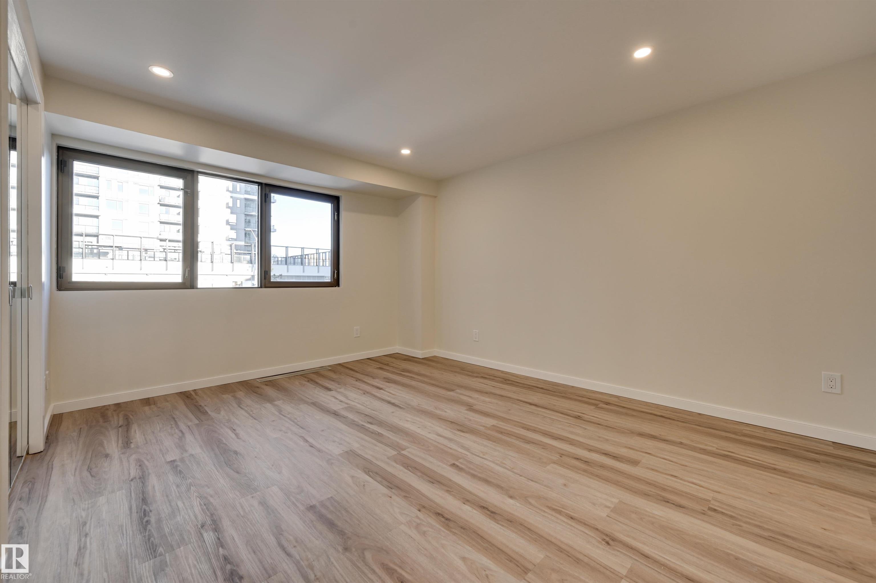 Photo 29 at 11960 100 Avenue NW, Wîhkwêntôwin, Edmonton