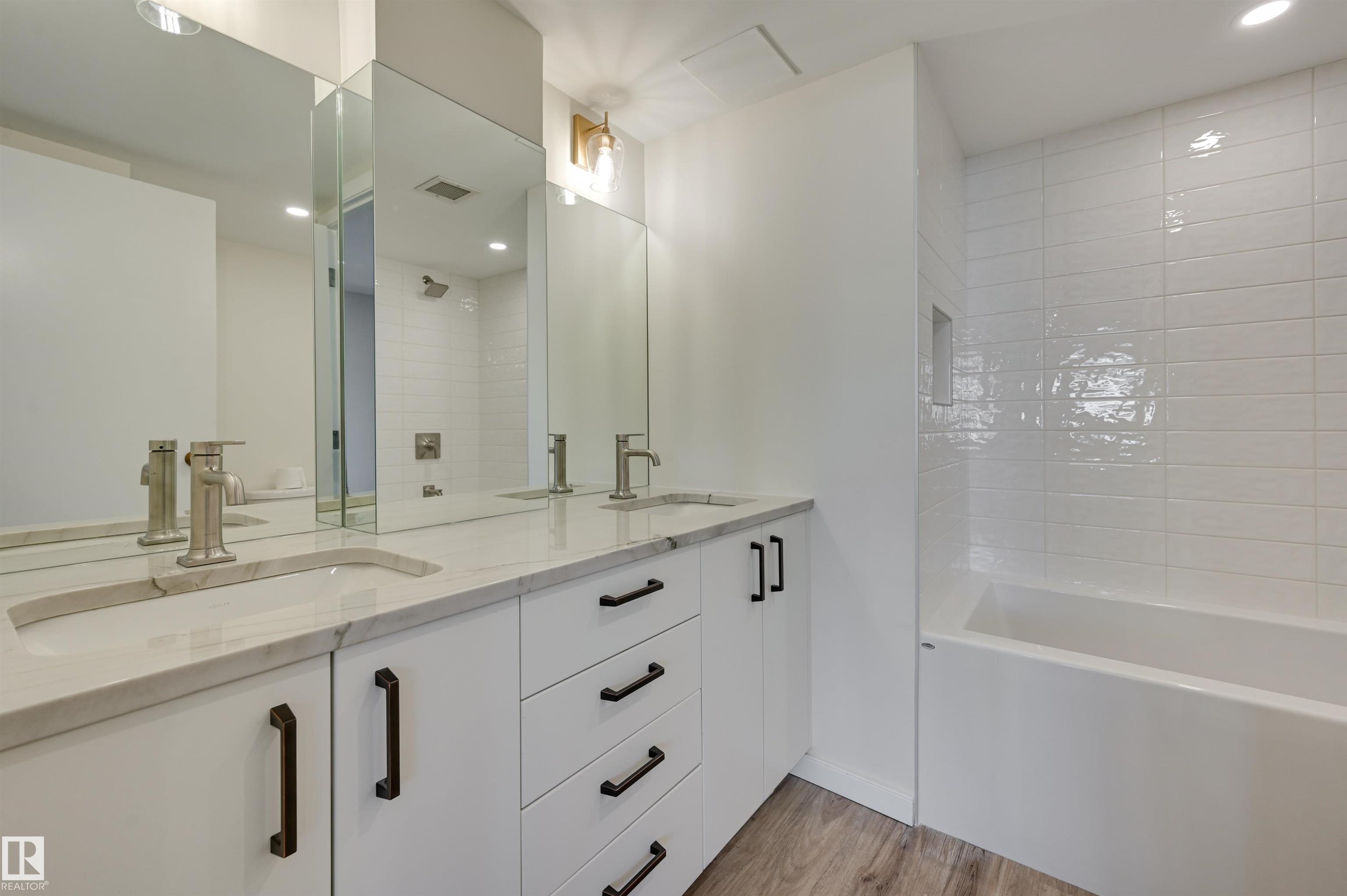 Photo 33 at 11960 100 Avenue NW, Wîhkwêntôwin, Edmonton