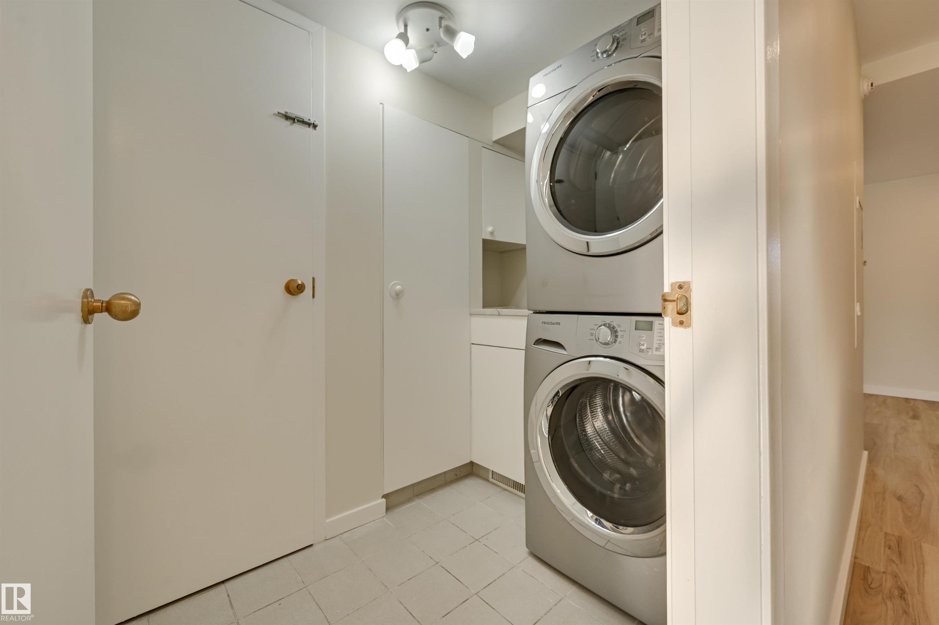 Photo 38 at 11960 100 Avenue NW, Wîhkwêntôwin, Edmonton