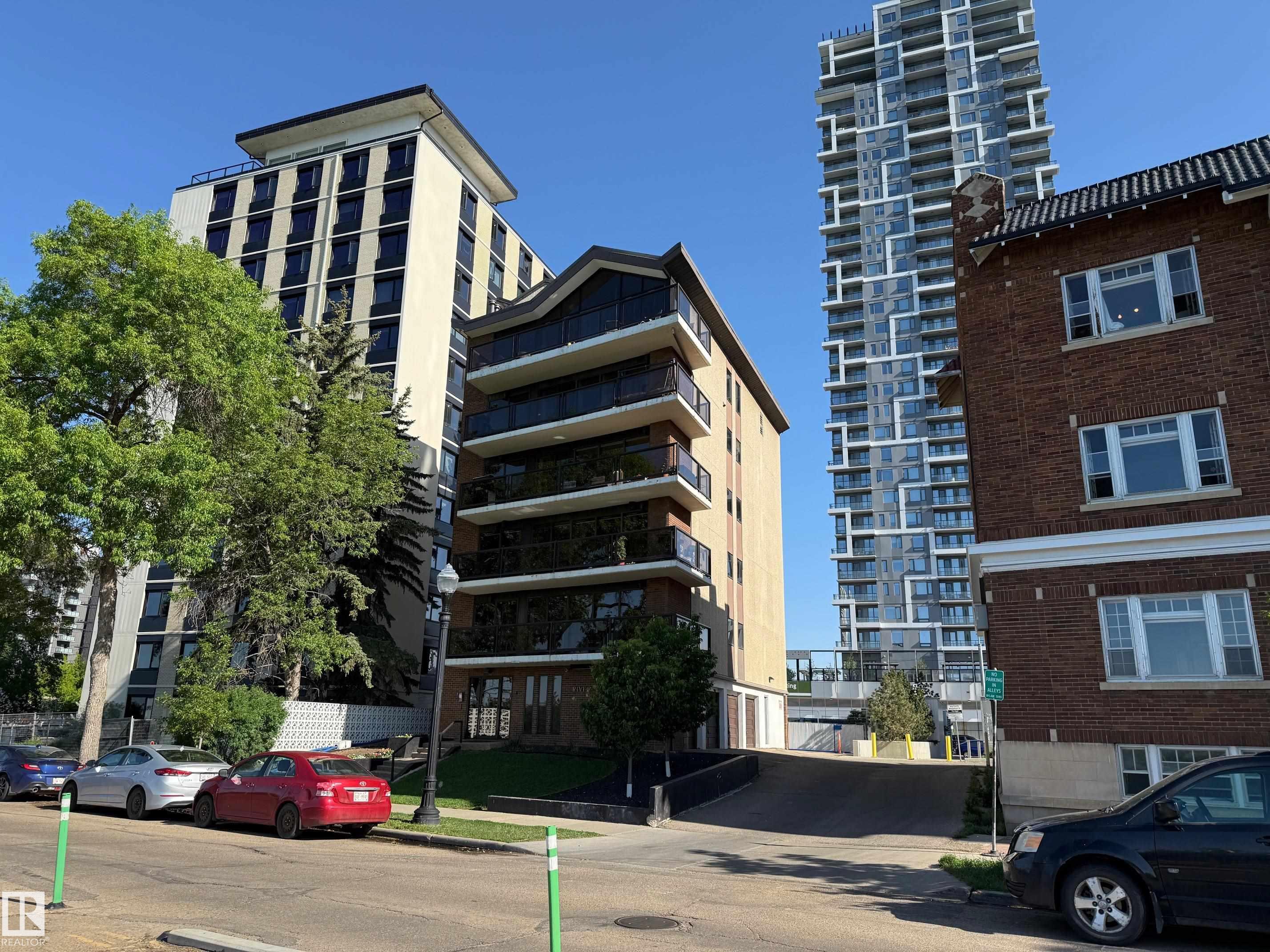 Photo 41 at 11960 100 Avenue NW, Wîhkwêntôwin, Edmonton