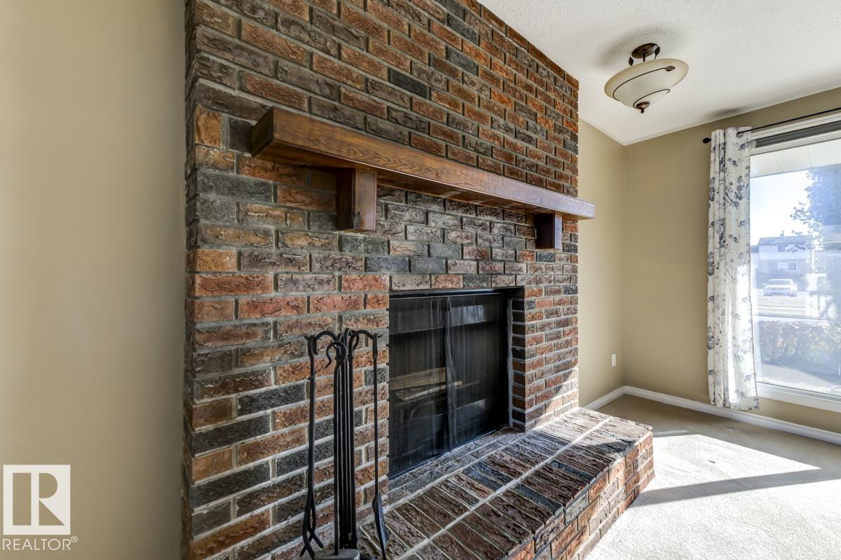 Photo 19 at 17920 76 Avenue NW, Lymburn, Edmonton