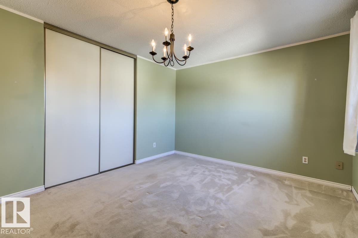 Photo 25 at 17920 76 Avenue NW, Lymburn, Edmonton