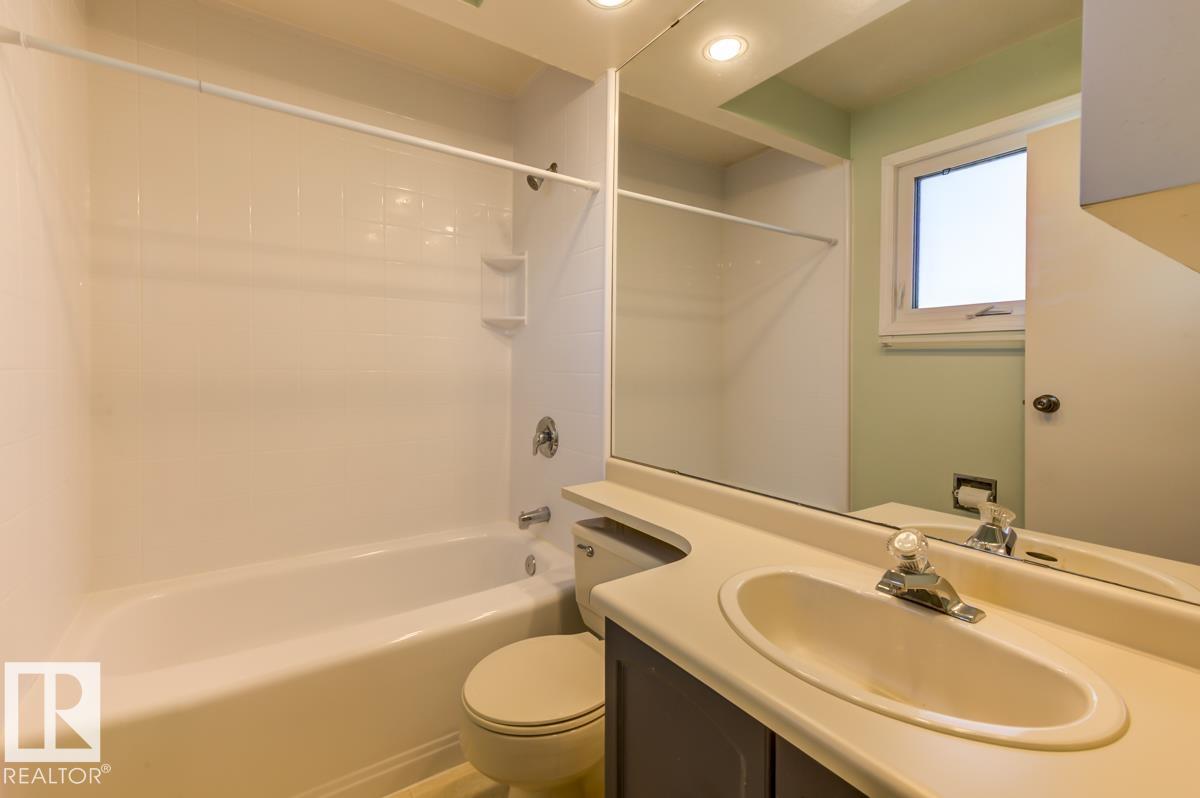 Photo 29 at 17920 76 Avenue NW, Lymburn, Edmonton