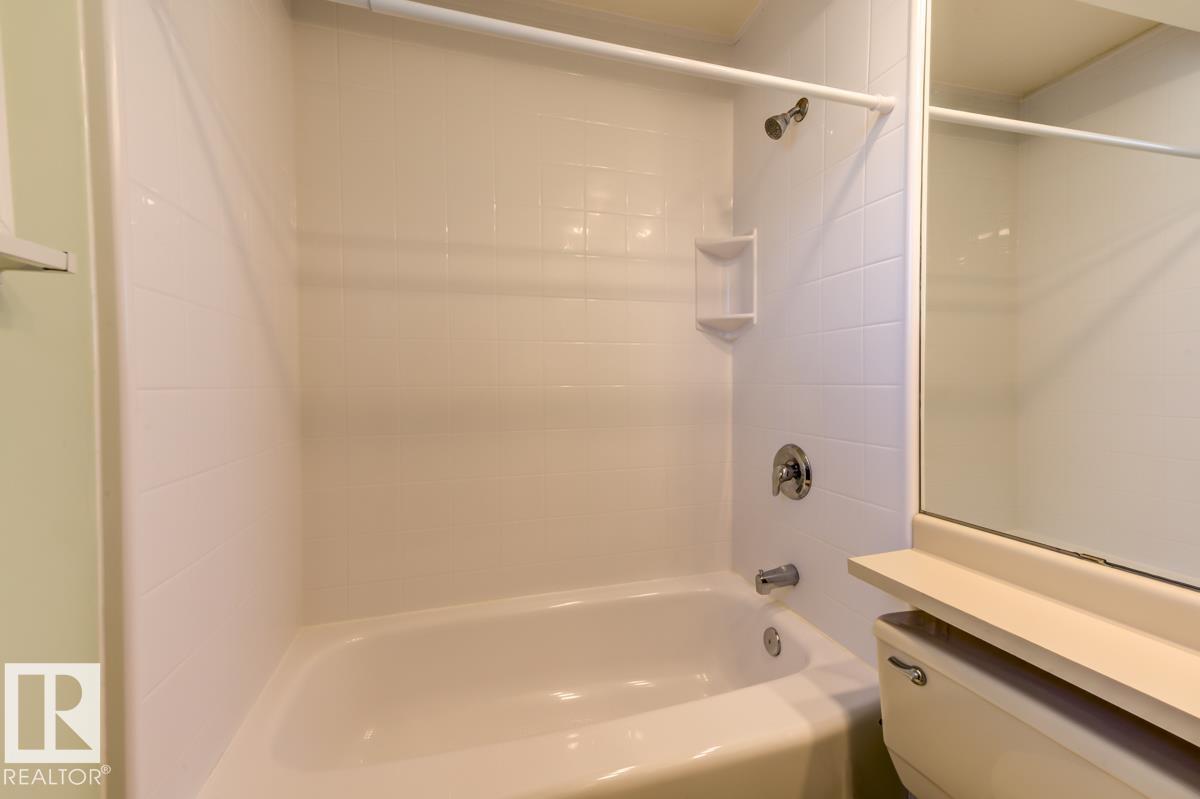 Photo 30 at 17920 76 Avenue NW, Lymburn, Edmonton