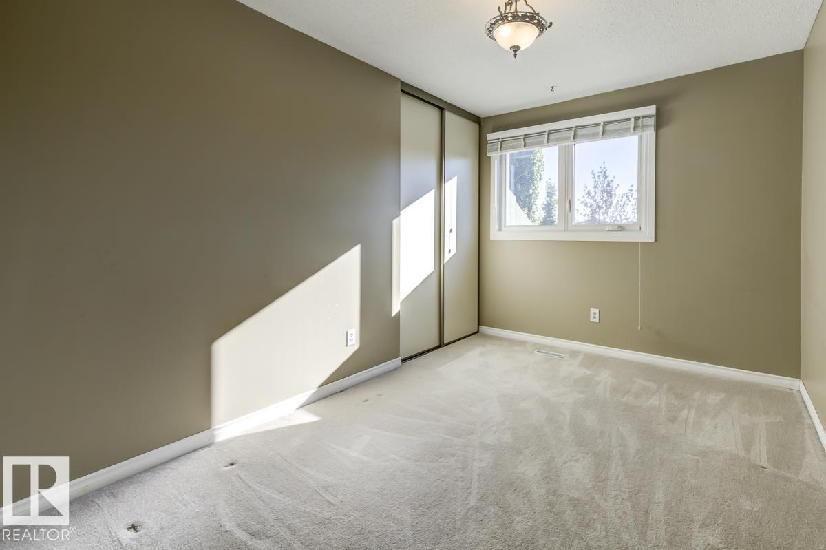 Photo 32 at 17920 76 Avenue NW, Lymburn, Edmonton