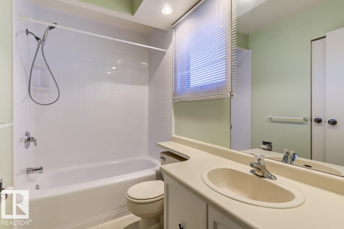 Photo 34 at 17920 76 Avenue NW, Lymburn, Edmonton