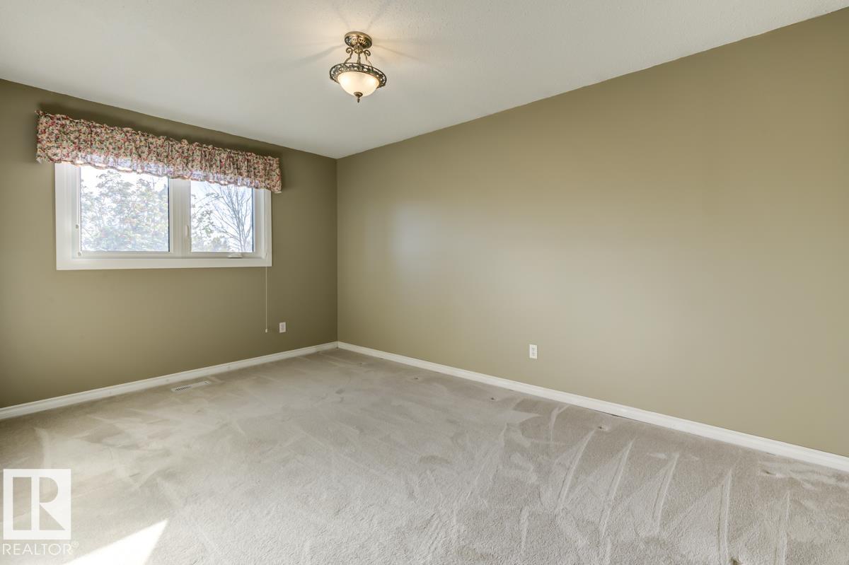 Photo 37 at 17920 76 Avenue NW, Lymburn, Edmonton