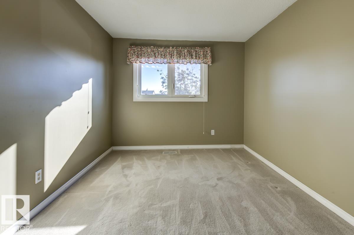 Photo 38 at 17920 76 Avenue NW, Lymburn, Edmonton