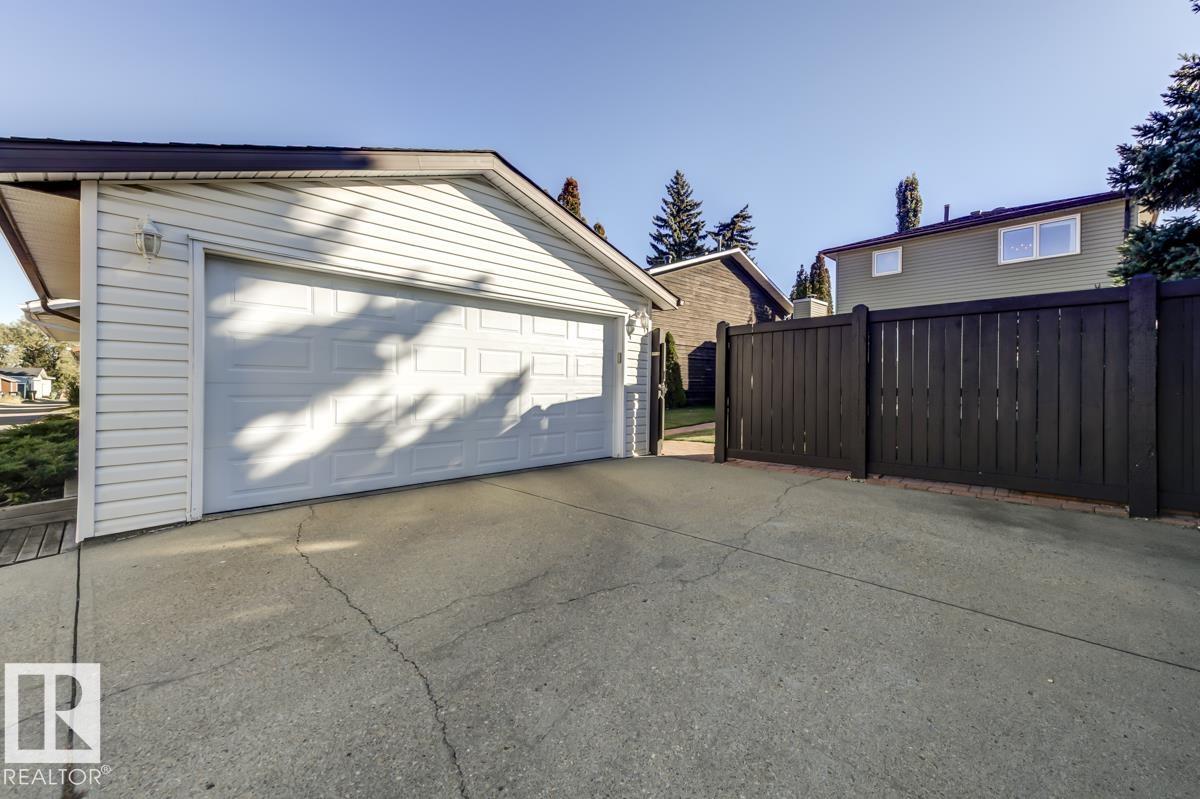 Photo 53 at 17920 76 Avenue NW, Lymburn, Edmonton