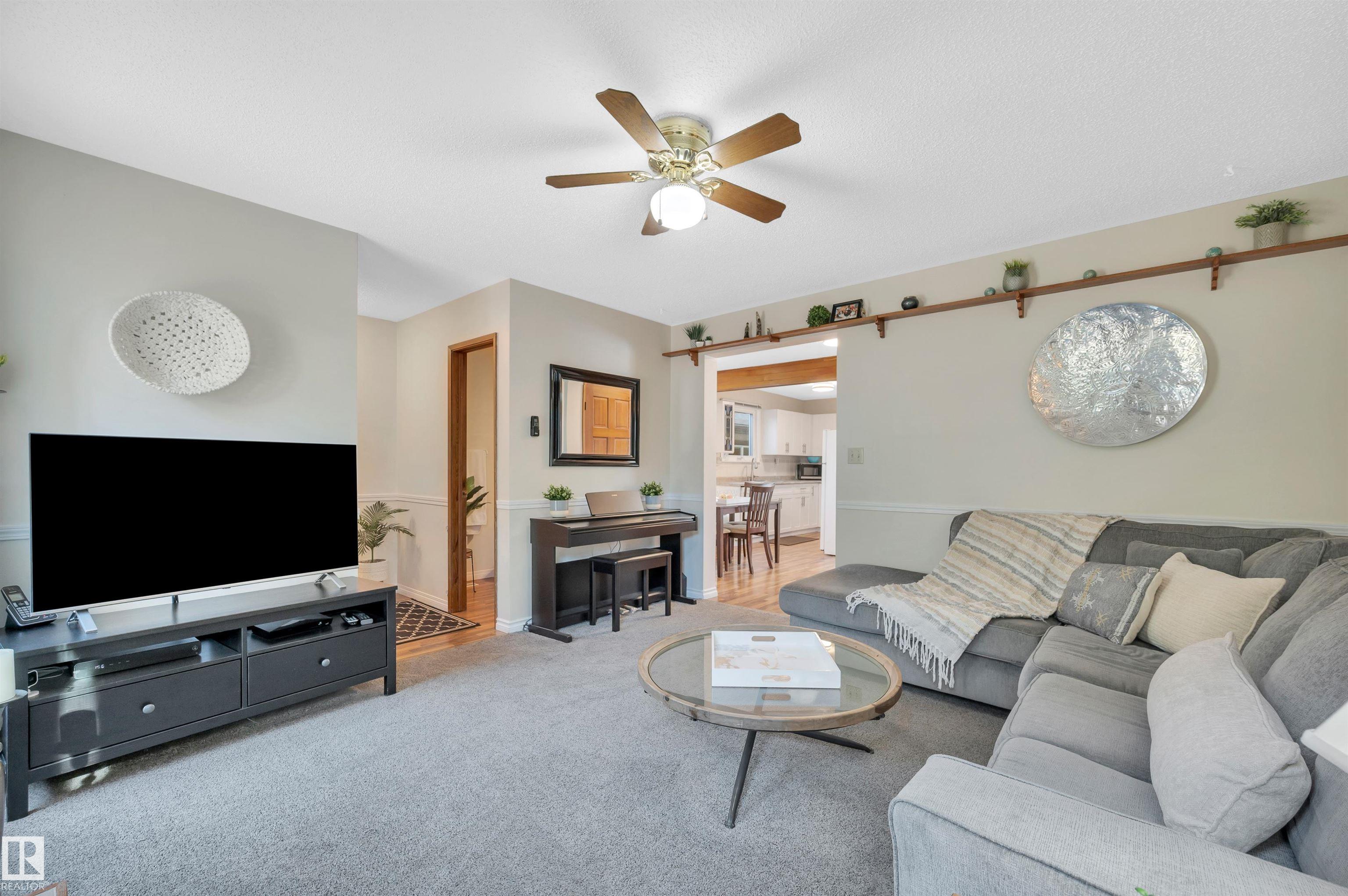 Photo 16 at 1412 35 Street NW, Crawford Plains, Edmonton