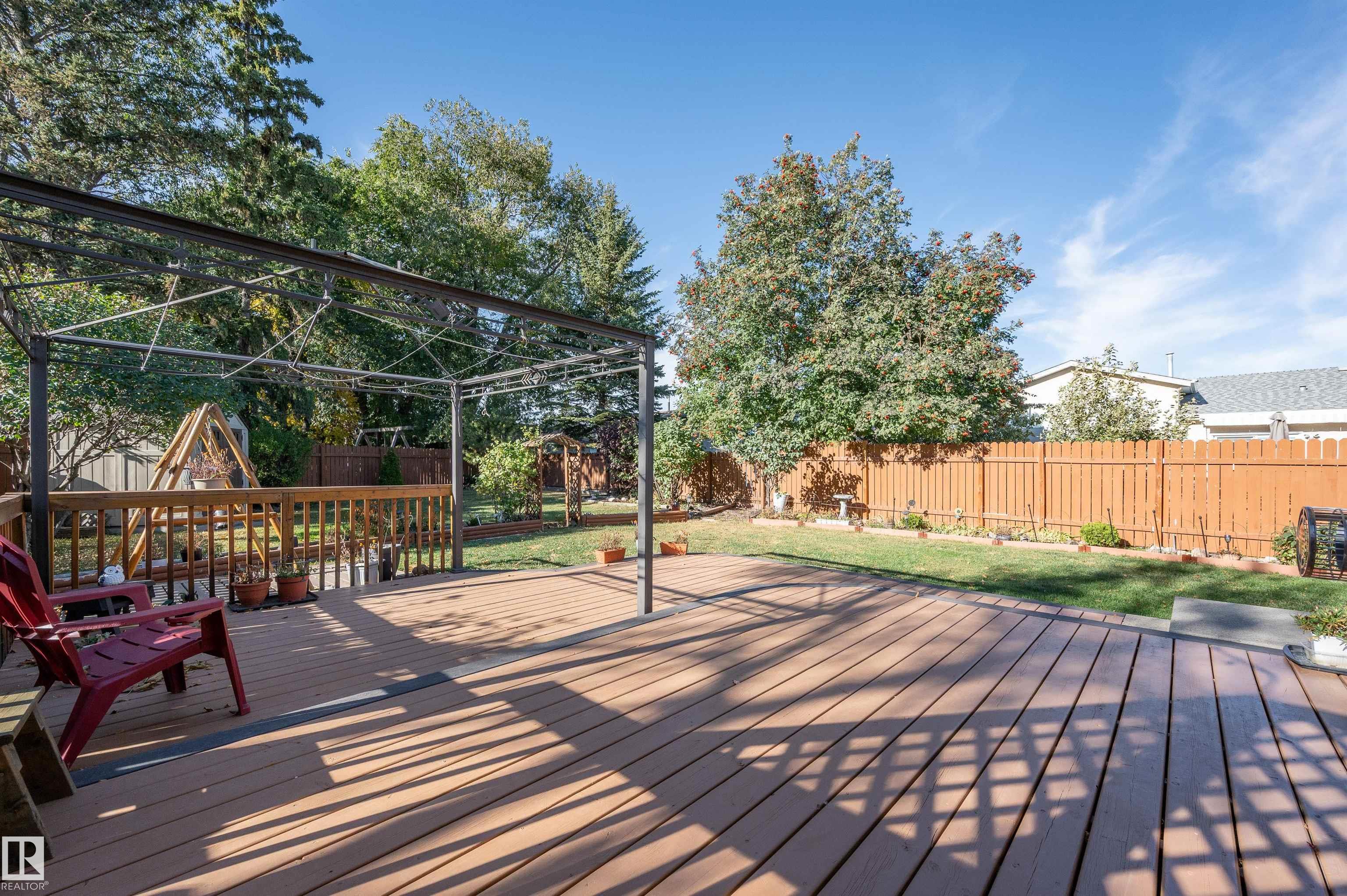 Photo 45 at 1412 35 Street NW, Crawford Plains, Edmonton