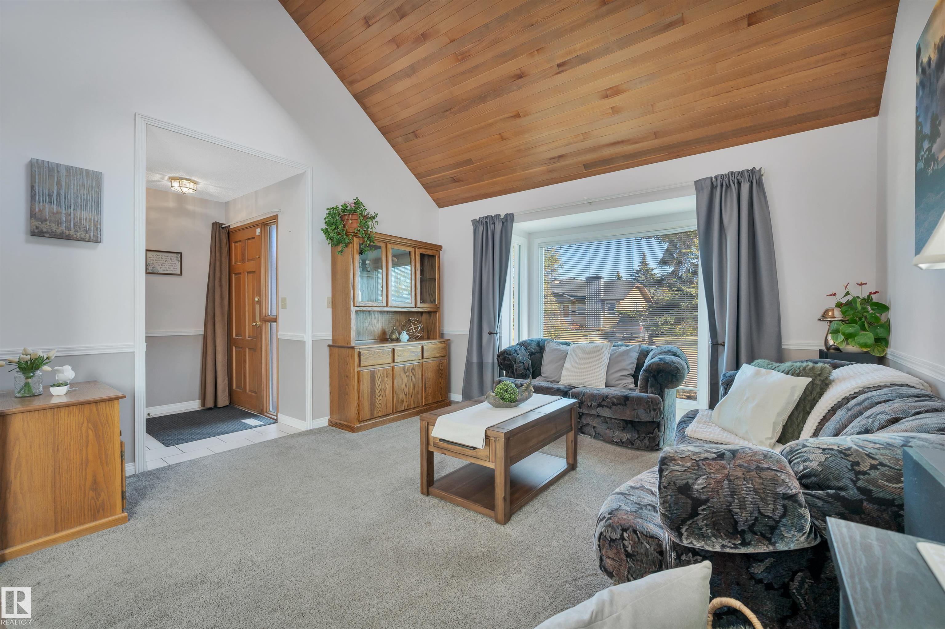 Photo 6 at 1412 35 Street NW, Crawford Plains, Edmonton