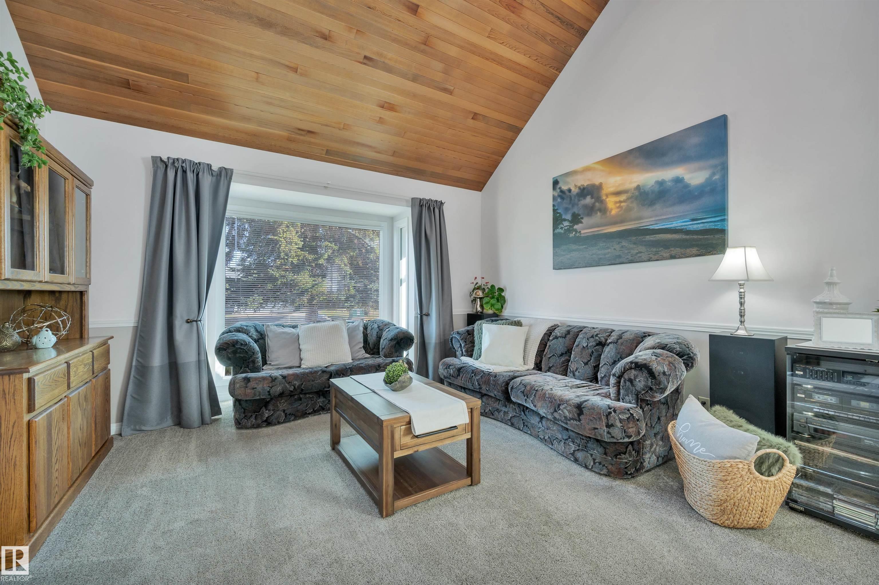 Photo 7 at 1412 35 Street NW, Crawford Plains, Edmonton