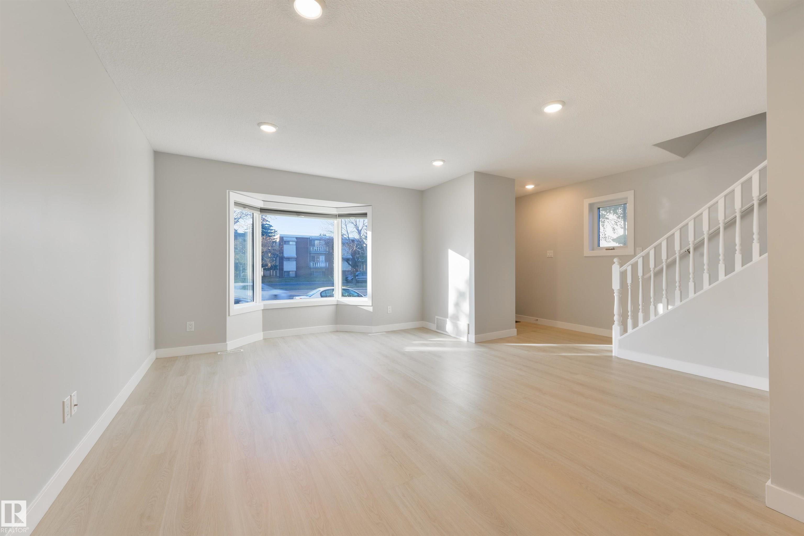 Photo 5 at 7942 82 Avenue NW, Idylwylde, Edmonton