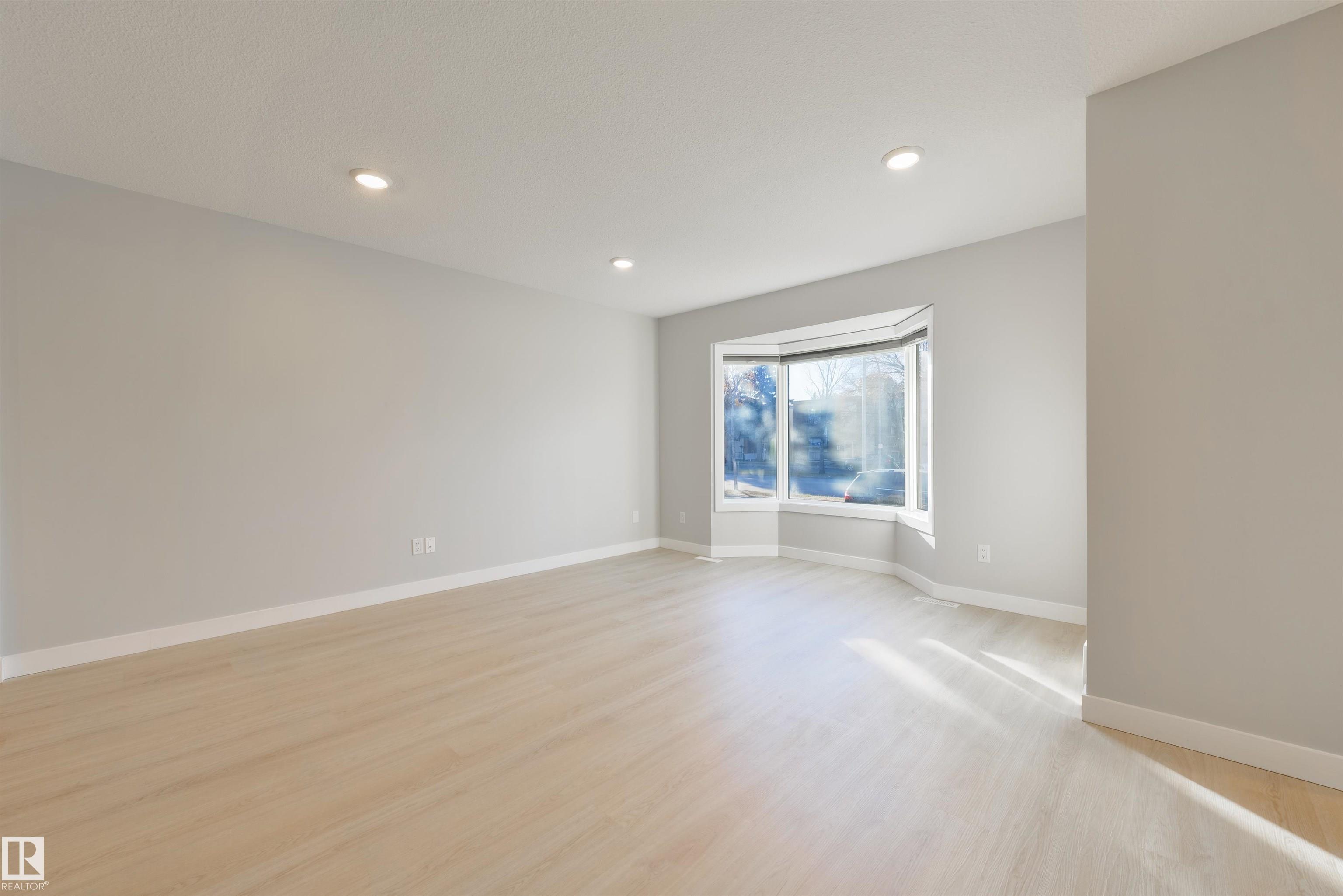 Photo 6 at 7942 82 Avenue NW, Idylwylde, Edmonton