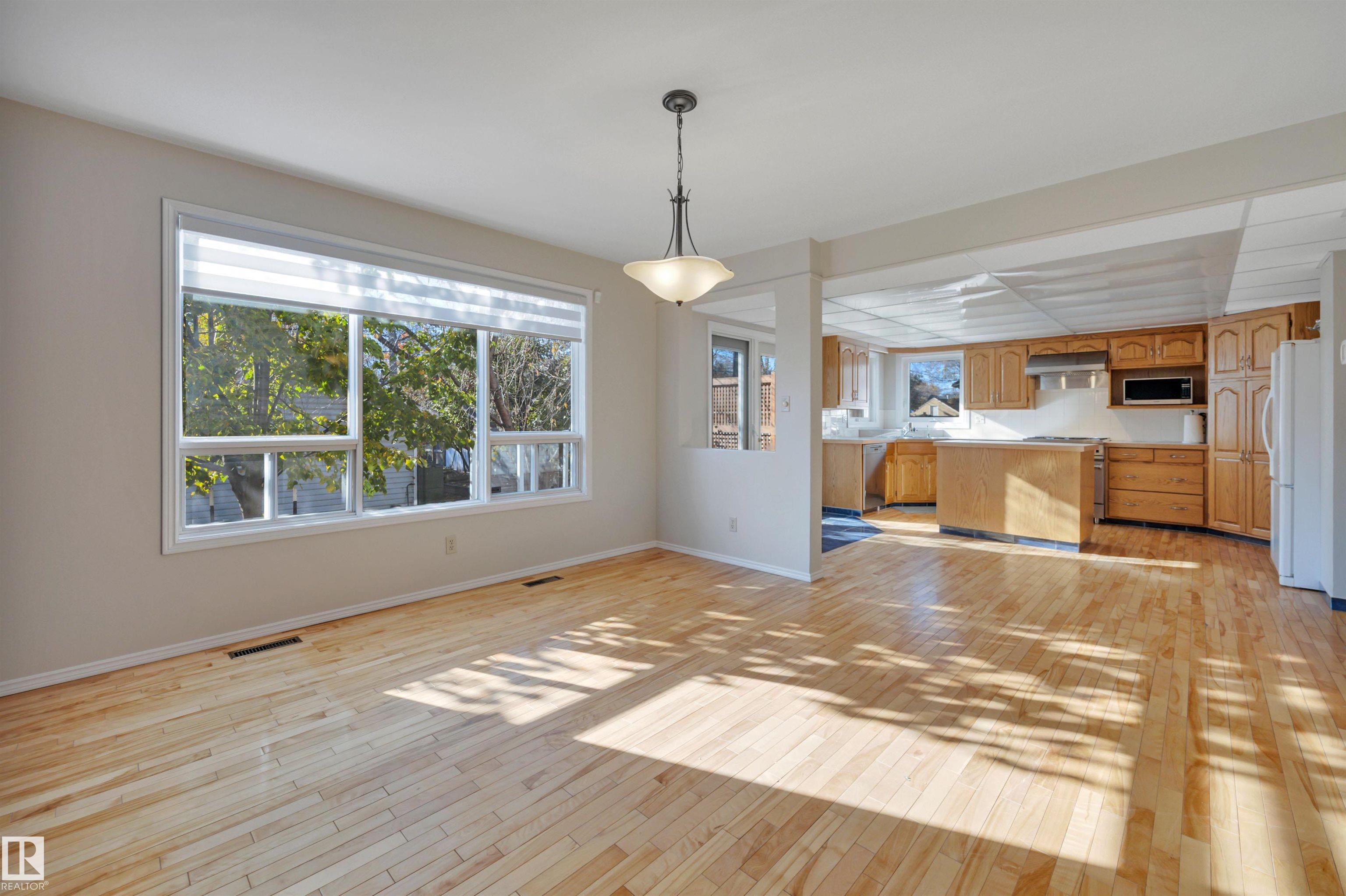 Photo 21 at 9747 81 Avenue NW, Ritchie, Edmonton