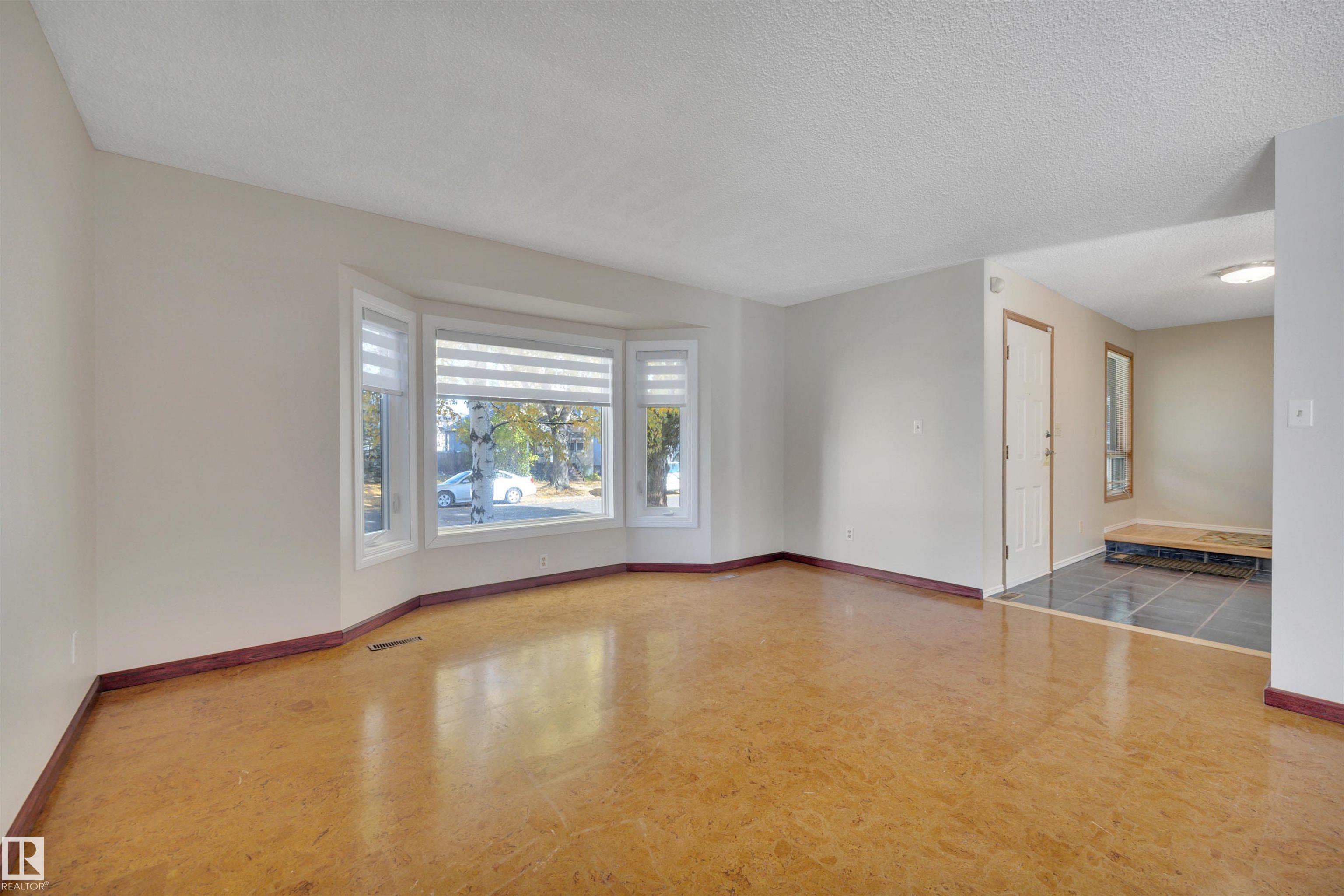 Photo 8 at 9747 81 Avenue NW, Ritchie, Edmonton