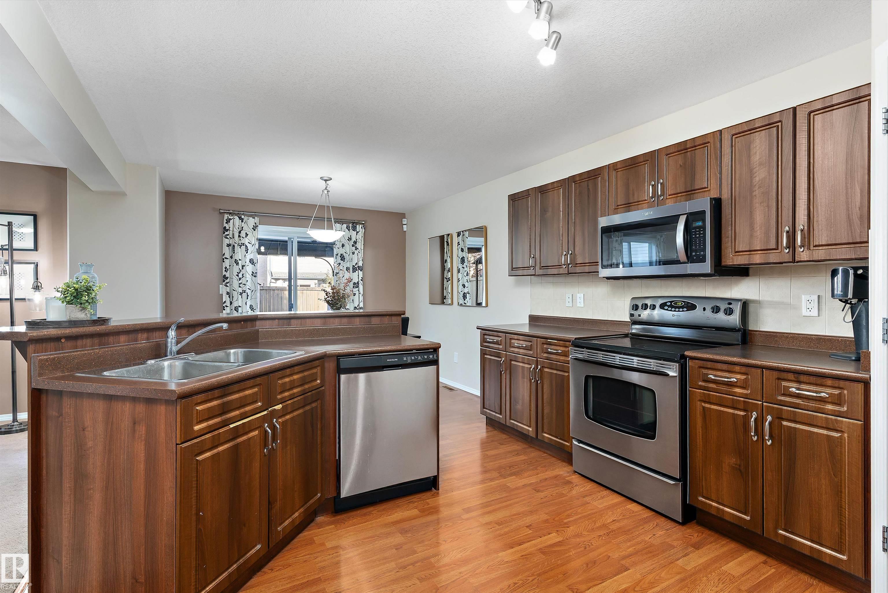 Photo 12 at 1510 37a Avenue NW, Tamarack, Edmonton