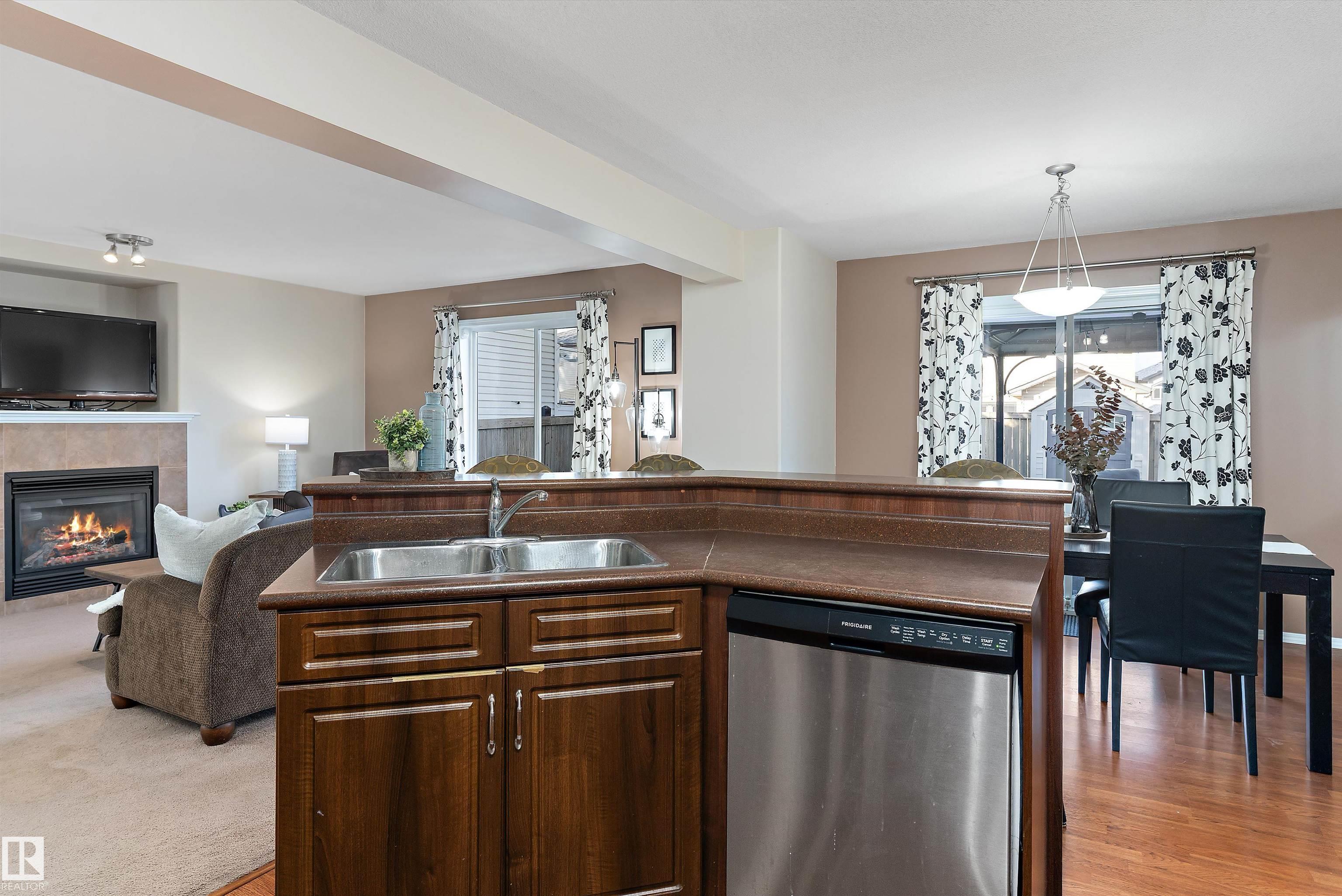 Photo 14 at 1510 37a Avenue NW, Tamarack, Edmonton