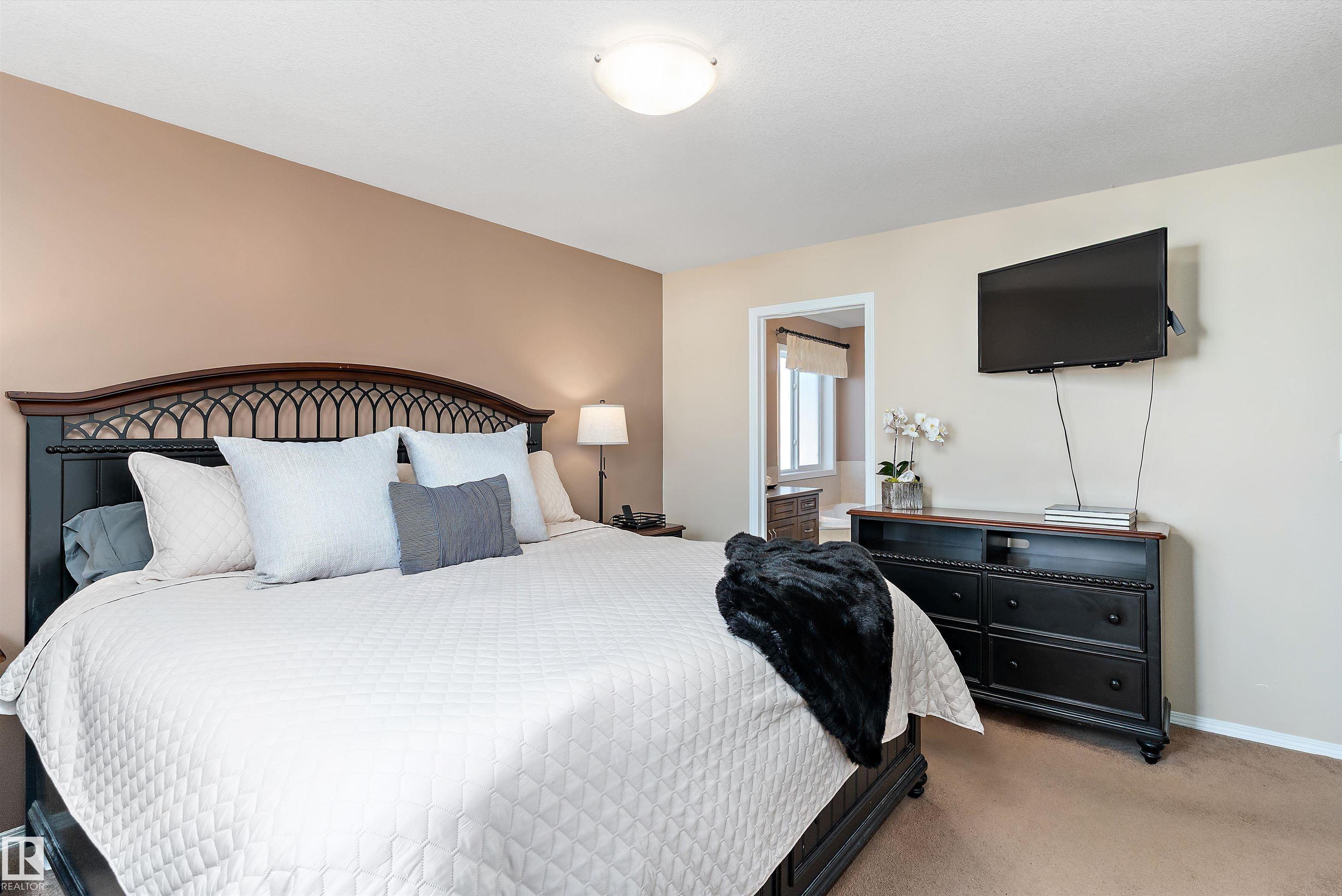 Photo 28 at 1510 37a Avenue NW, Tamarack, Edmonton