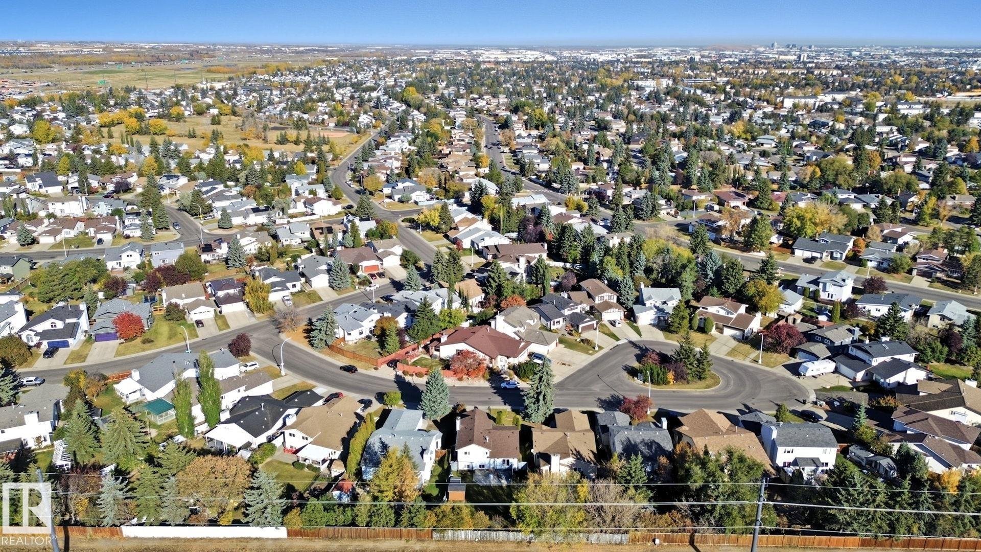 http://cdnparap120.paragonrels.com/ParagonImages/Property/p12/RAE/225375621/32/0/0/34f4574a7bd272313dbd52fa2a26ee9a/1/18b24ff0e4db420974c42fec4daf6aa2/225375621-b61f0628-683f-45a8-b17c-17643a258ecf.JPG