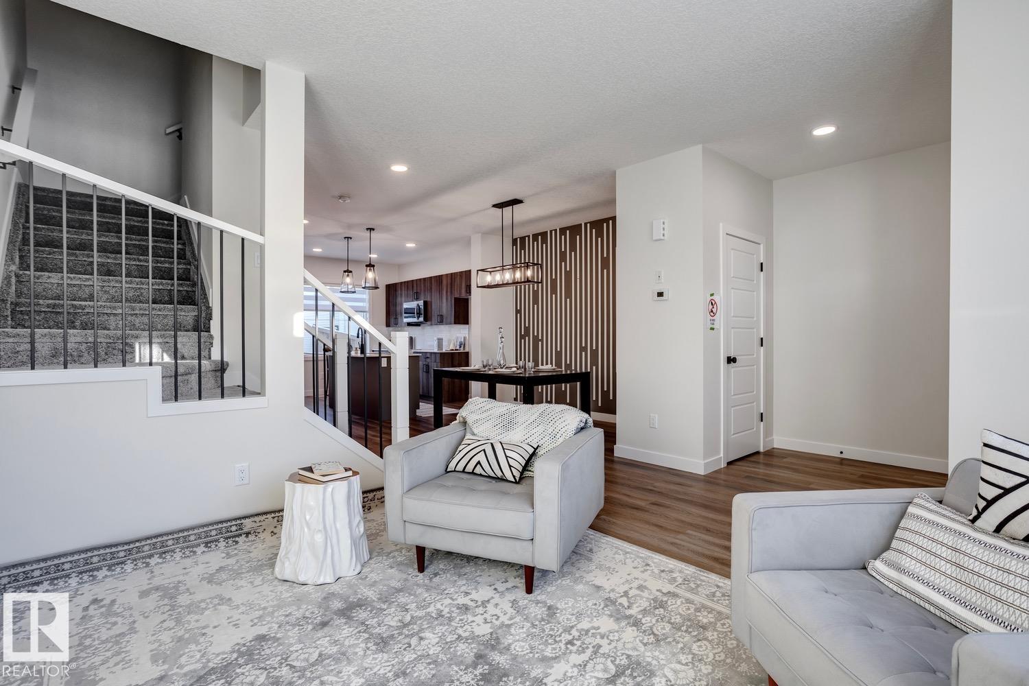 Photo 3 at 28 Hunter Place, Harvest Ridge, Spruce Grove